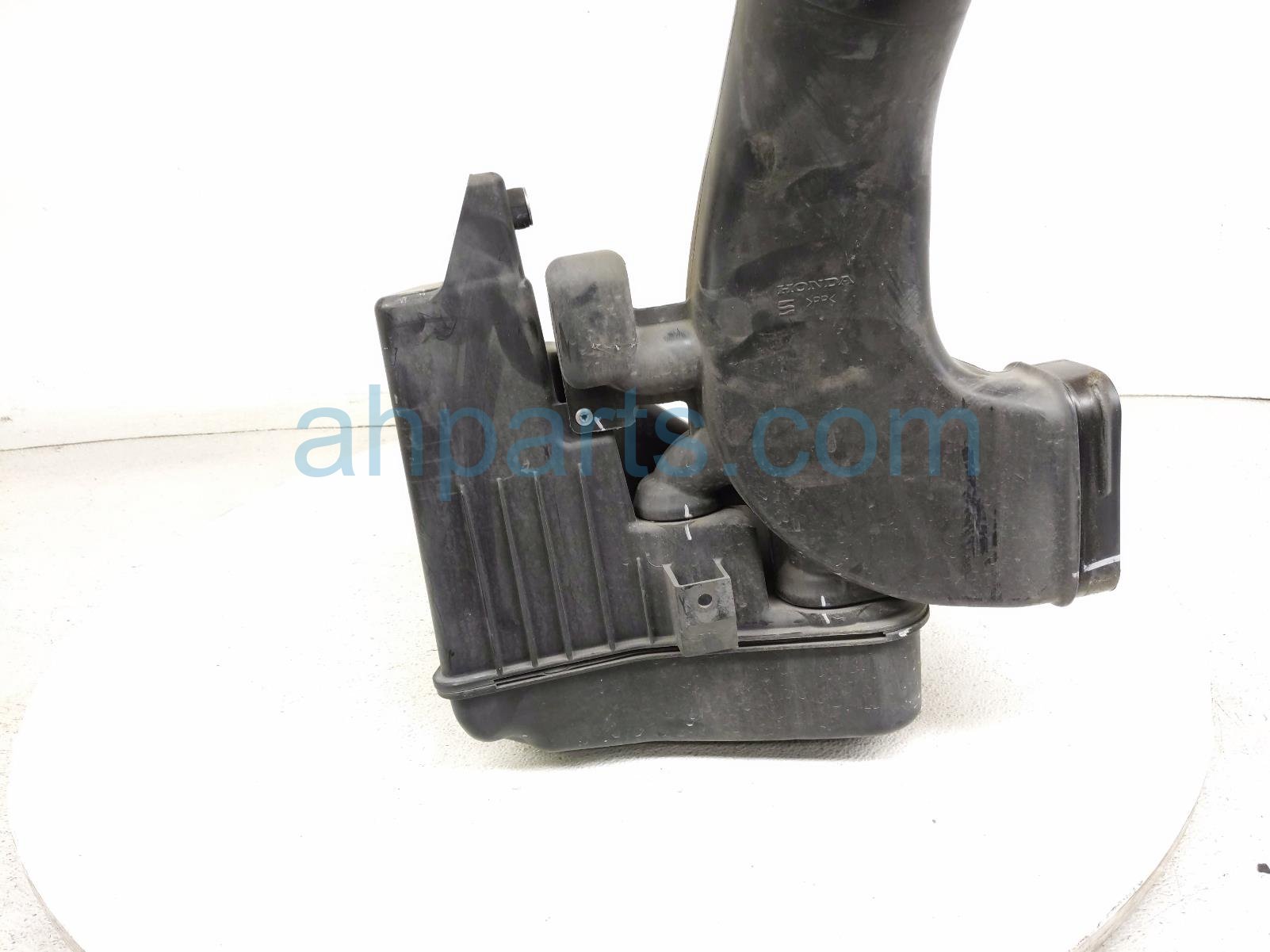 2014 Honda Accord Air Cleaner Intake Box 17230 5G0 A00 Replacement 2014 Honda Accord Air Cleaner Intake Box 17230 5G0 A00 Replacement thumbnail
