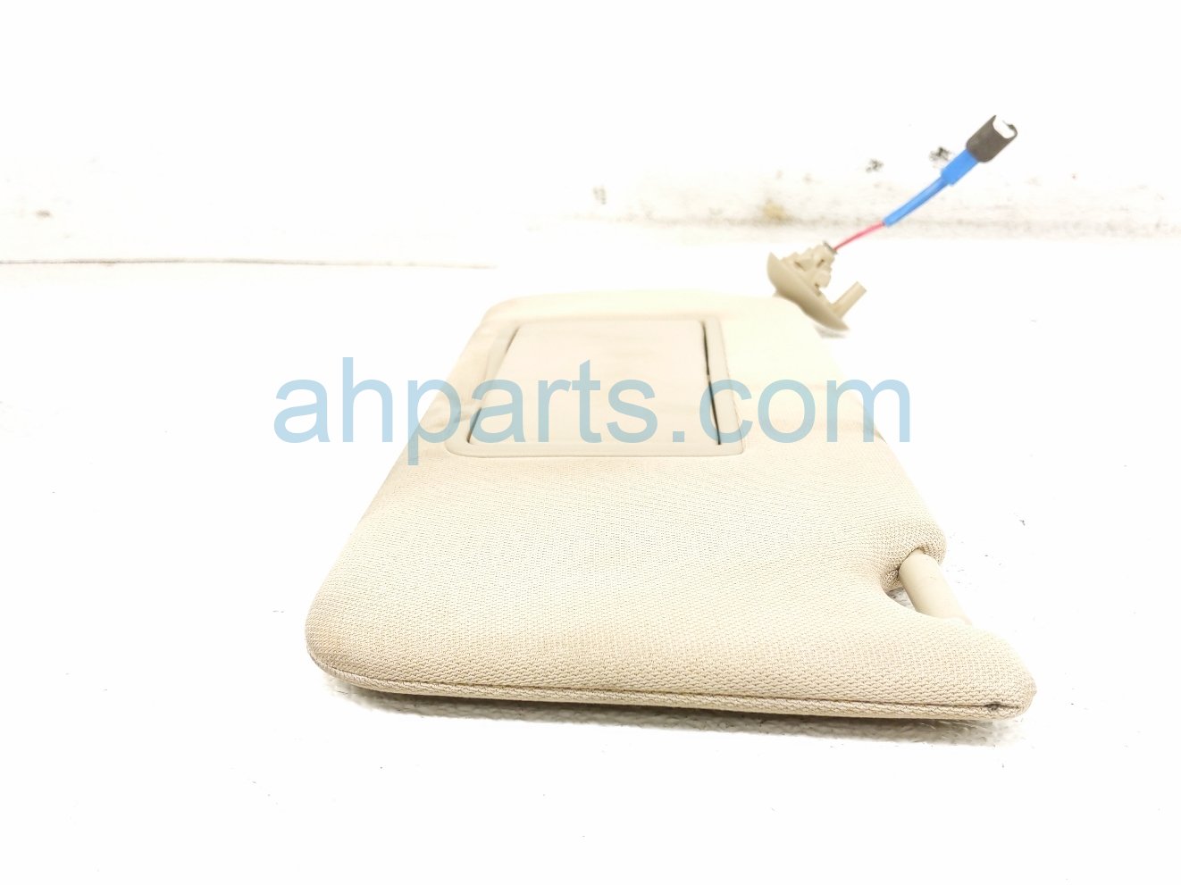 2014 Honda Accord Driver Sun Visor Tan 83280 T2F A52ZA Replacement 2014 Honda Accord Driver Sun Visor Tan 83280 T2F A52ZA Replacement thumbnail