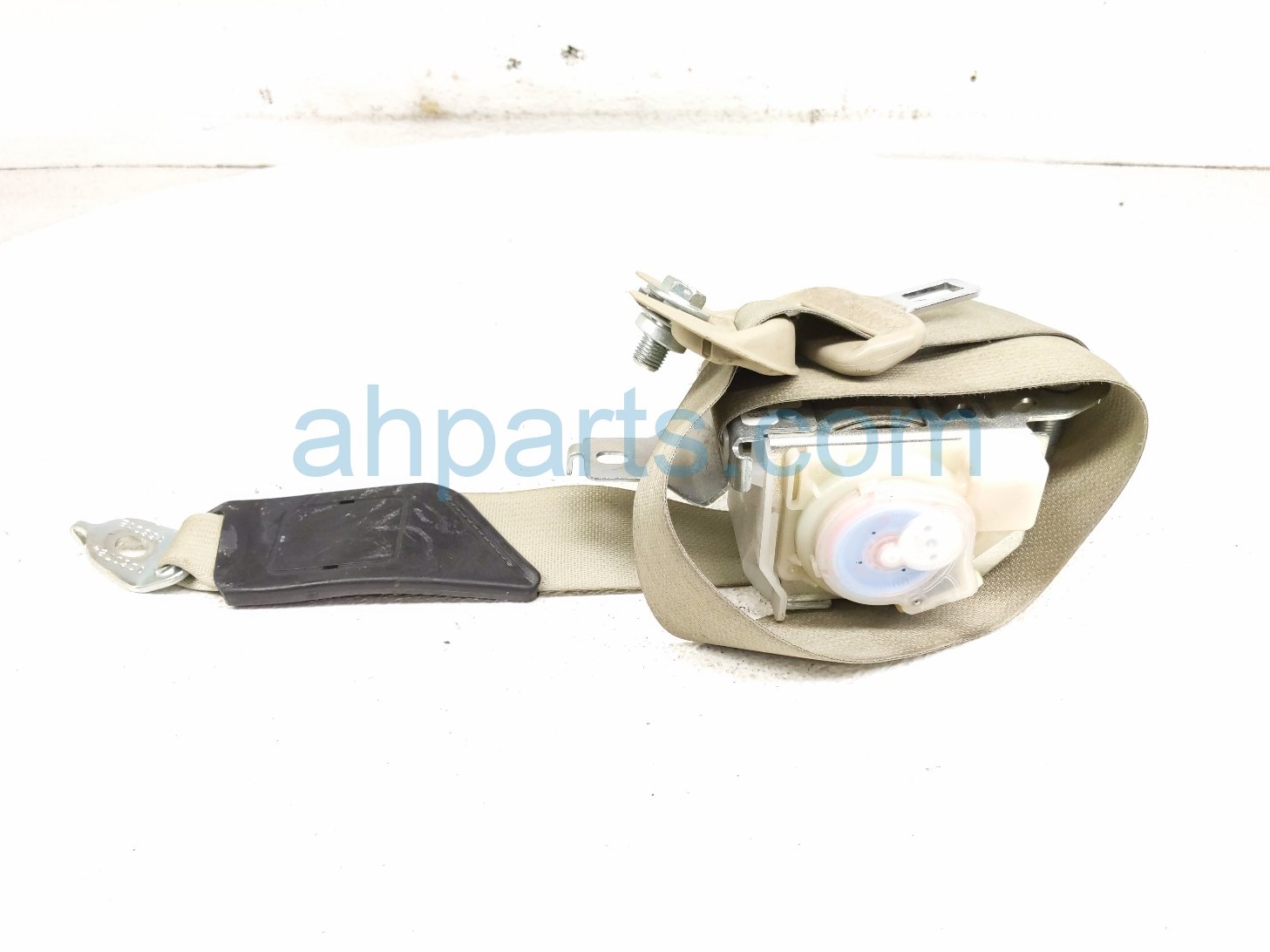 2014 Honda Accord Front Passenger Seat Belt Tan 04814 T2F A00ZD Replacement 2014 Honda Accord Front Passenger Seat Belt Tan 04814 T2F A00ZD Replacement thumbnail