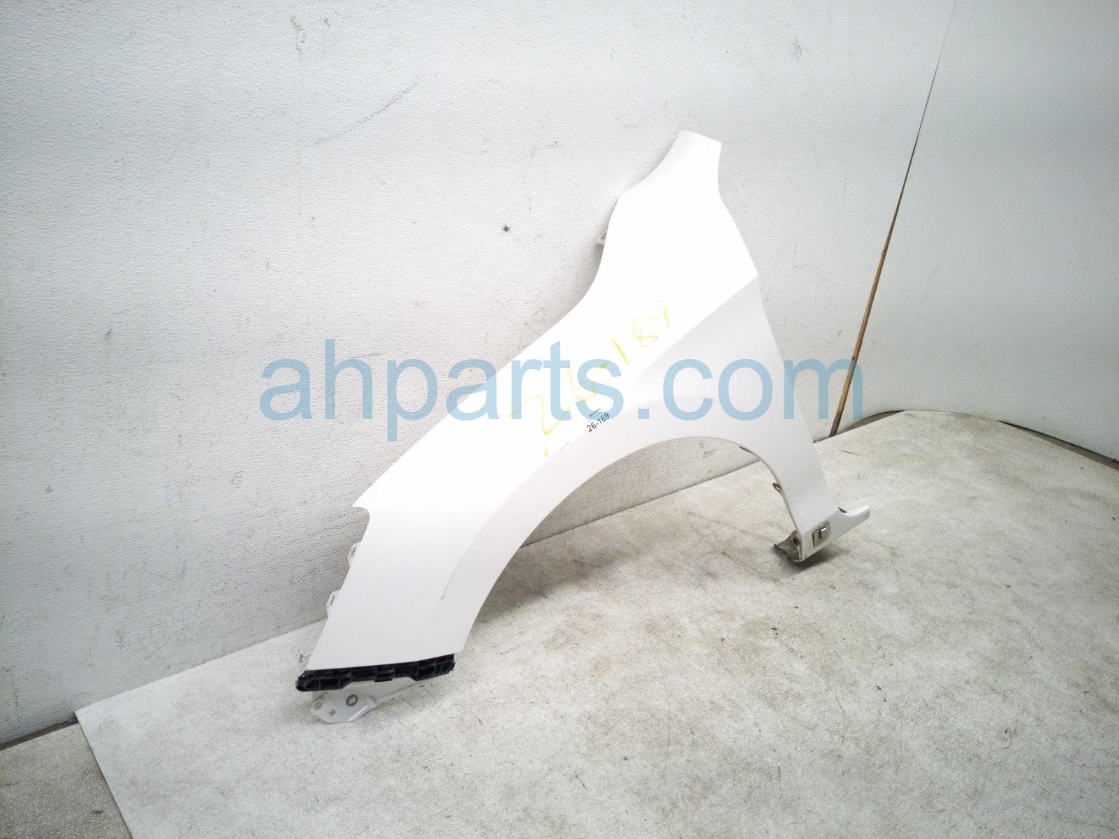 2014 Honda Accord Front Driver Fender White 60261 T2F A90ZZ Replacement 2014 Honda Accord Front Driver Fender White 60261 T2F A90ZZ Replacement thumbnail