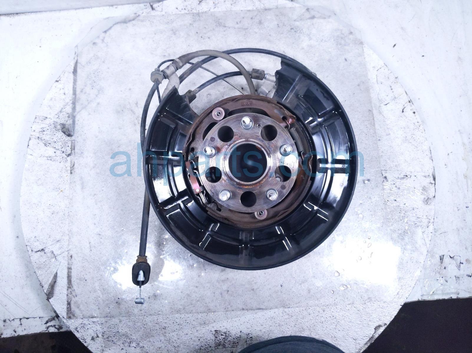 Honda RR/RH SPINDLE KNUCKLE HUB - FWD