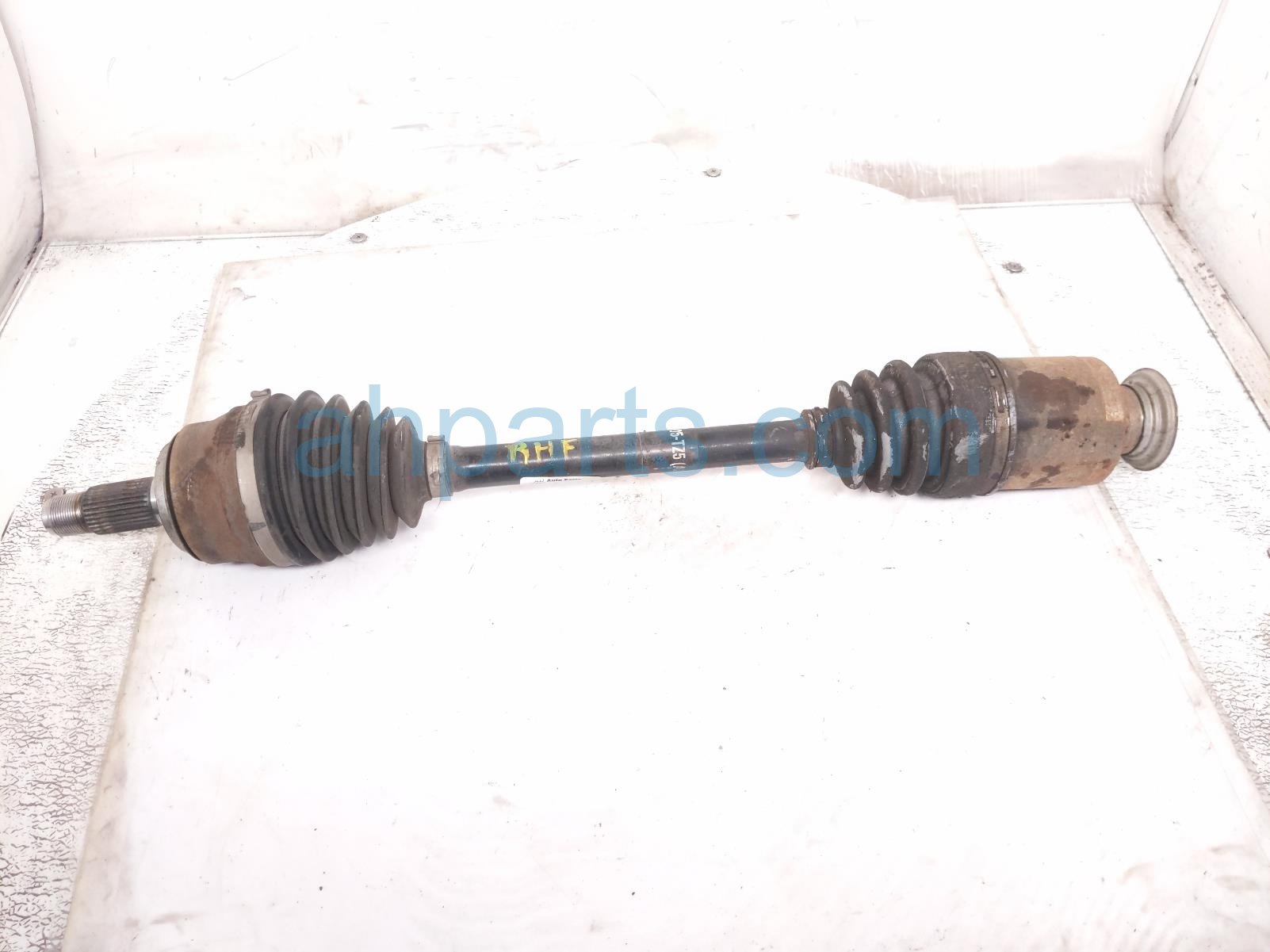 Honda FR/RH OUTER CV AXLE DRIVE SHAFT
