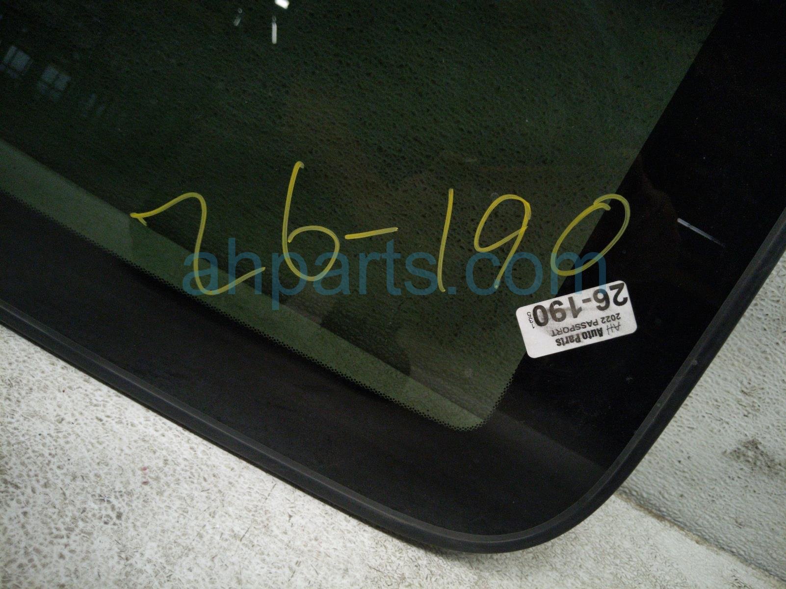 2022 Honda Passport Sunroof / Sun Roof Glass Window 70200 TG7 A02 Replacement 2022 Honda Passport Sunroof / Sun Roof Glass Window 70200 TG7 A02 Replacement thumbnail