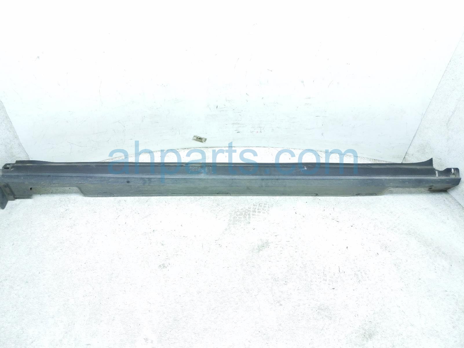 Honda RH SIDE SKIRT / MOLDING - BLACK