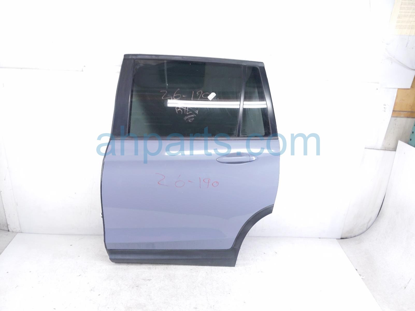 $1000 Honda RR/LH DOOR - GREY - NO INSIDE TRIM