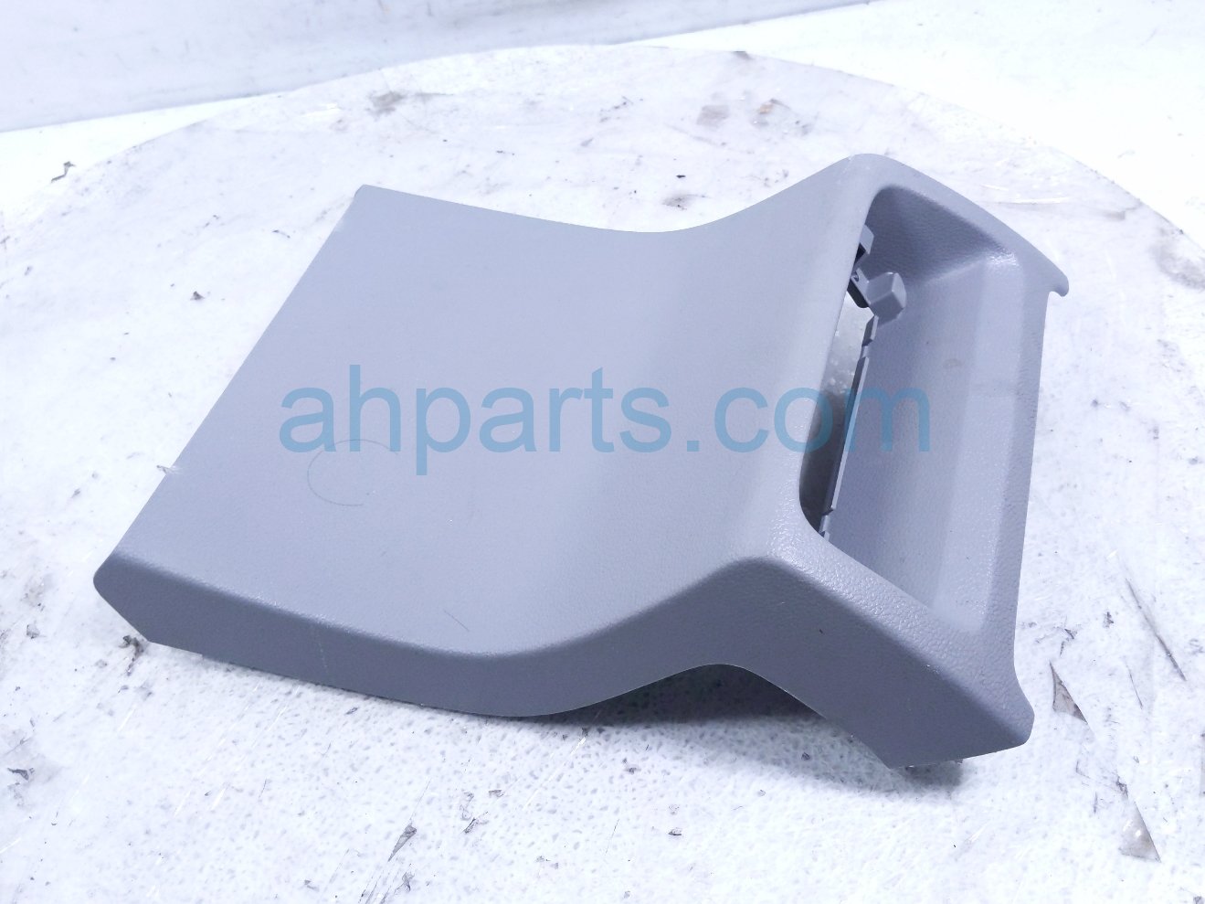 2020 Honda Odyssey Rear Console Trim Panel gry 83421 THR A01ZB Replacement 2020 Honda Odyssey Rear Console Trim Panel gry 83421 THR A01ZB Replacement thumbnail