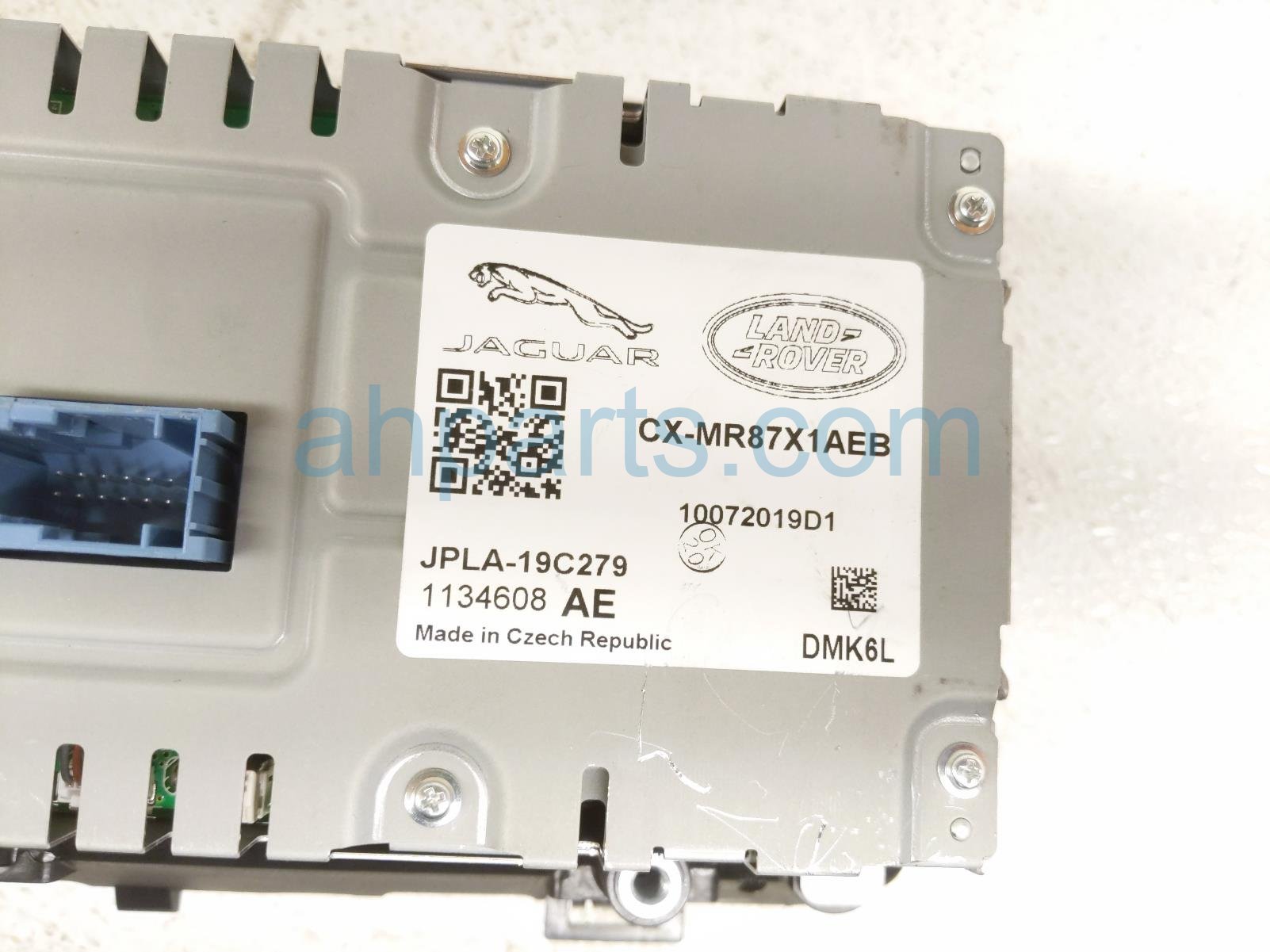 2020 Land Rover Range Rover Sport Infotainment Nav Display Screen LR081487 Replacement 2020 Land Rover Range Rover Sport Infotainment Nav Display Screen LR081487 Replacement thumbnail