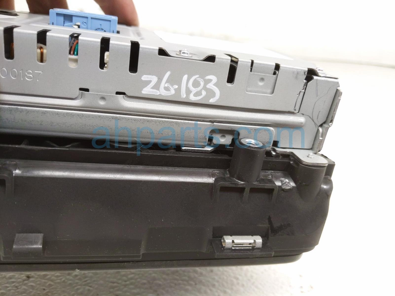 2020 Land Rover Range Rover Sport Infotainment Nav Display Screen LR081487 Replacement 2020 Land Rover Range Rover Sport Infotainment Nav Display Screen LR081487 Replacement thumbnail
