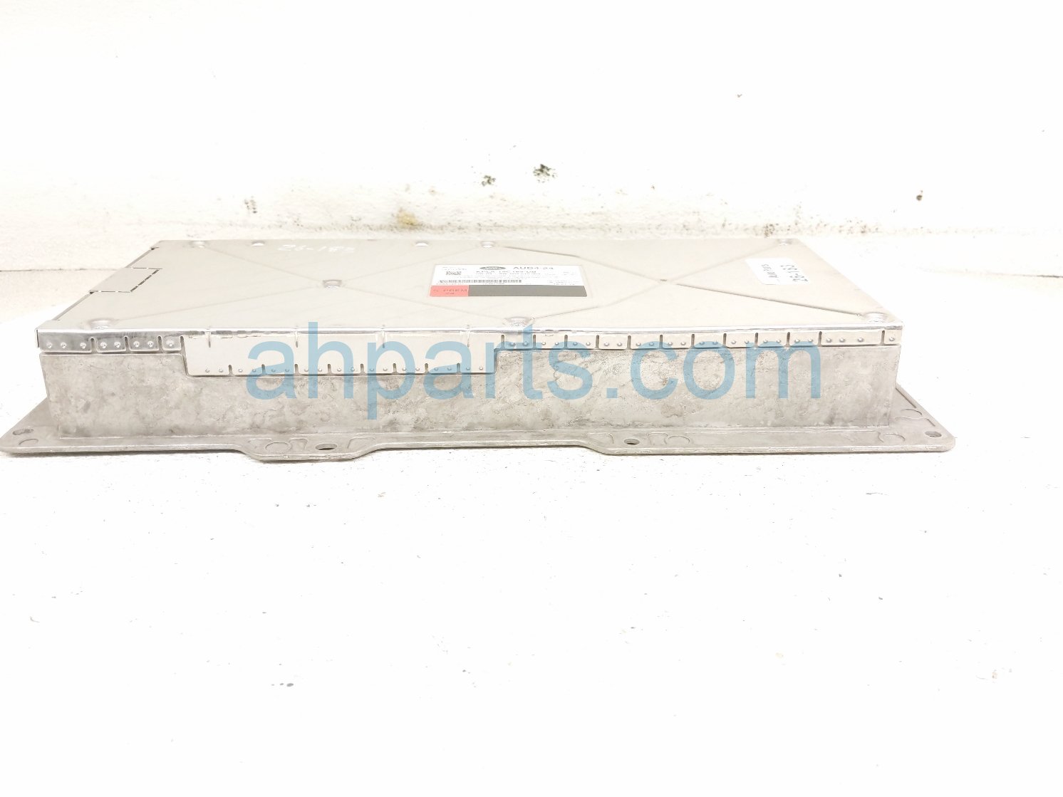2020 Land Rover Range Rover Sport Audio Amplifier LR157767 Replacement 2020 Land Rover Range Rover Sport Audio Amplifier LR157767 Replacement thumbnail