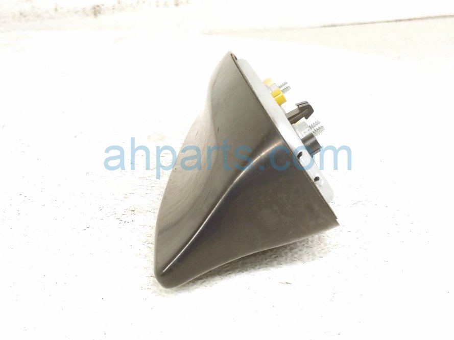 2020 Land Rover Range Rover Sport Roof Antenna Assy Shark Fin LR117613 Replacement 2020 Land Rover Range Rover Sport Roof Antenna Assy Shark Fin LR117613 Replacement thumbnail