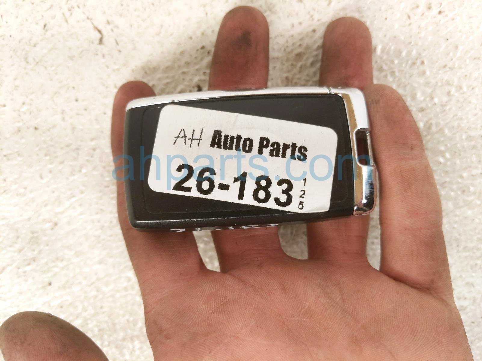 2020 Land Rover Range Rover Sport Single Smart Remote Fob 5 Button LR128398 Replacement 2020 Land Rover Range Rover Sport Single Smart Remote Fob 5 Button LR128398 Replacement thumbnail