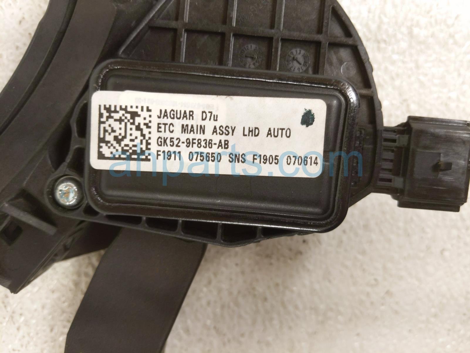 2020 Land Rover Range Rover Sport Gas / Accelerator Pedal Assy Fl GK52 9F836 AB Replacement 2020 Land Rover Range Rover Sport Gas / Accelerator Pedal Assy Fl GK52 9F836 AB Replacement thumbnail