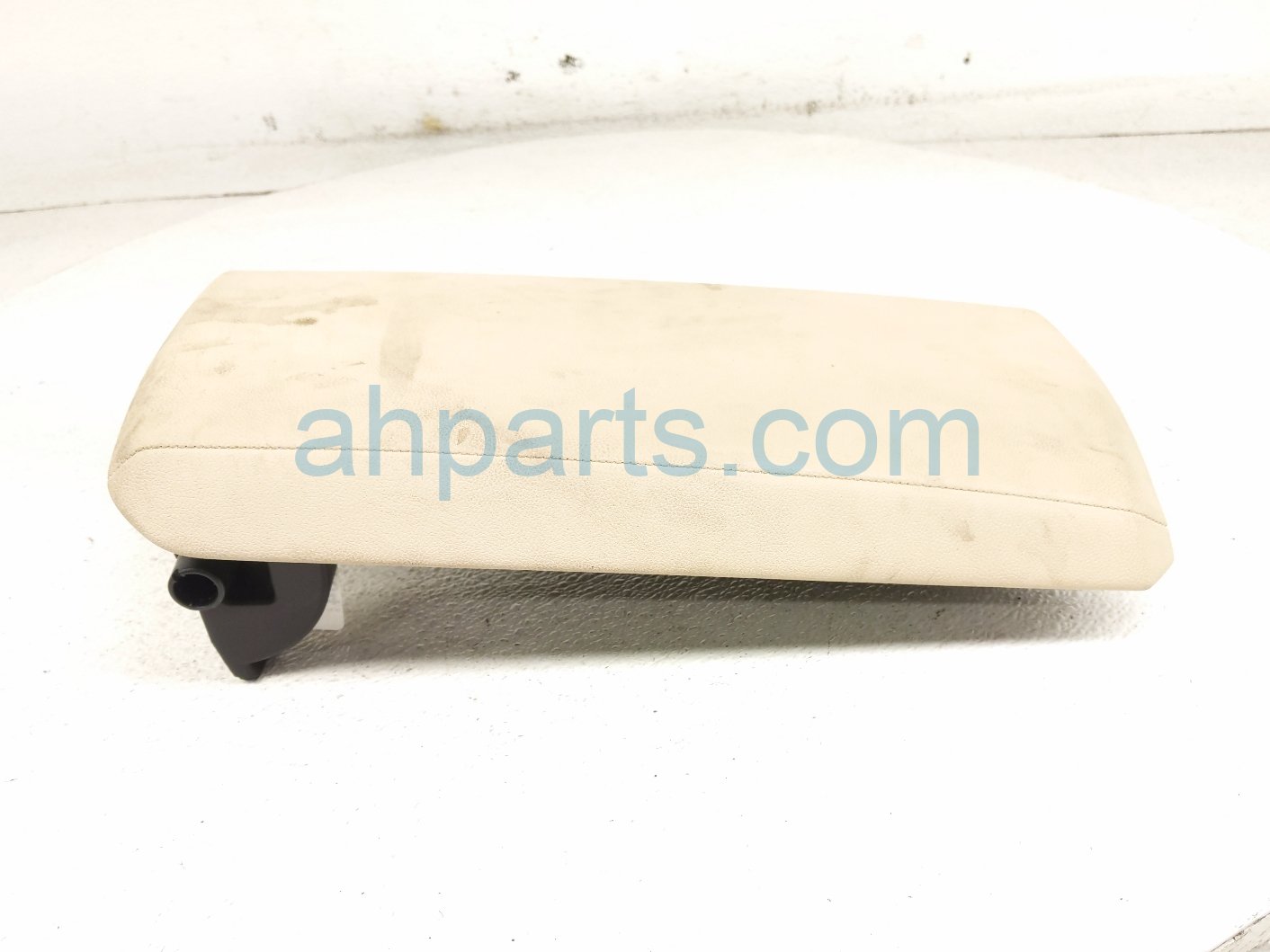 2019 BMW 330i Center Console Lid/armrest Tan 51 16 6 994 355 Replacement 2019 BMW 330i Center Console Lid/armrest Tan 51 16 6 994 355 Replacement thumbnail