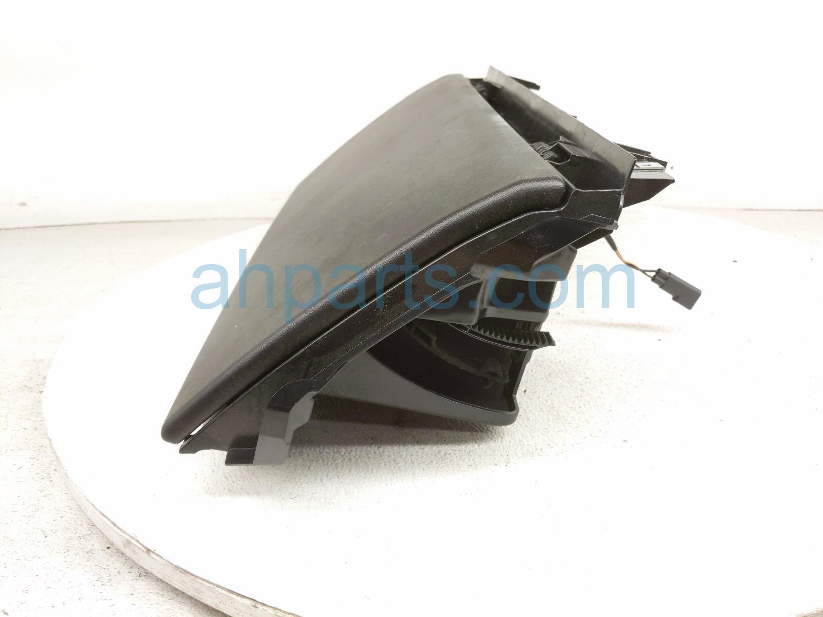 2020 Land Rover Range Rover Sport Lower Glove Compartment Box Ivory LR171001 Replacement 2020 Land Rover Range Rover Sport Lower Glove Compartment Box Ivory LR171001 Replacement thumbnail