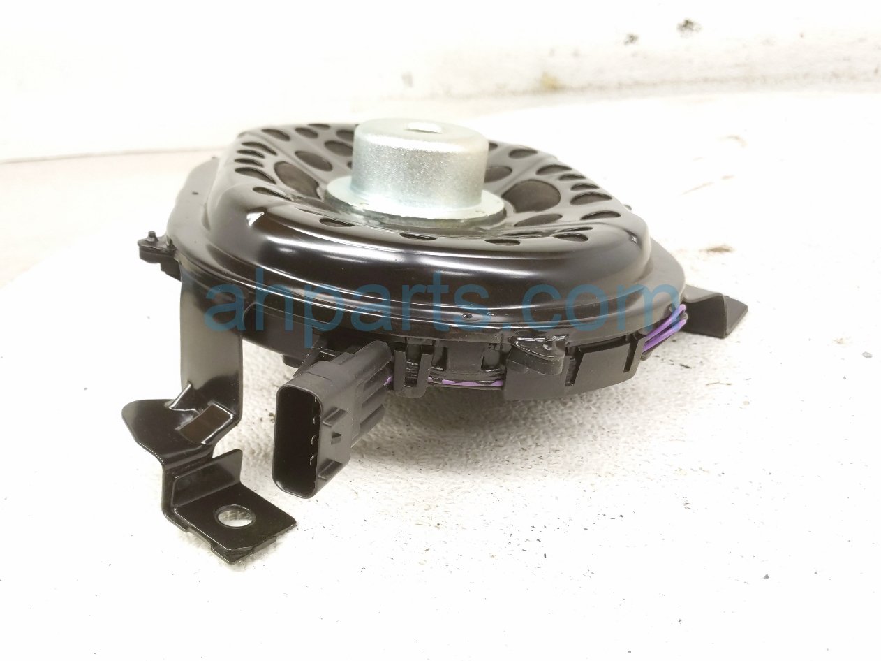 2020 Land Rover Range Rover Sport Underseat Subwoofer Speaker Assy GK62 18808 AB Replacement 2020 Land Rover Range Rover Sport Underseat Subwoofer Speaker Assy GK62 18808 AB Replacement thumbnail