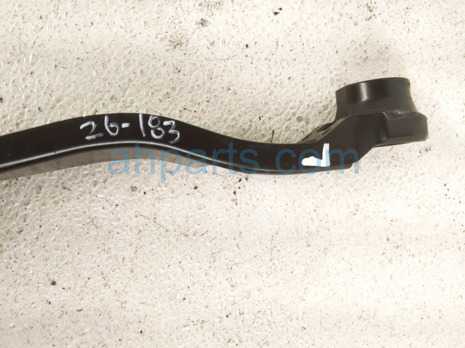 2020 Land Rover Range Rover Sport Driver Windshield Wiper Arm LR113391 Replacement 2020 Land Rover Range Rover Sport Driver Windshield Wiper Arm LR113391 Replacement thumbnail