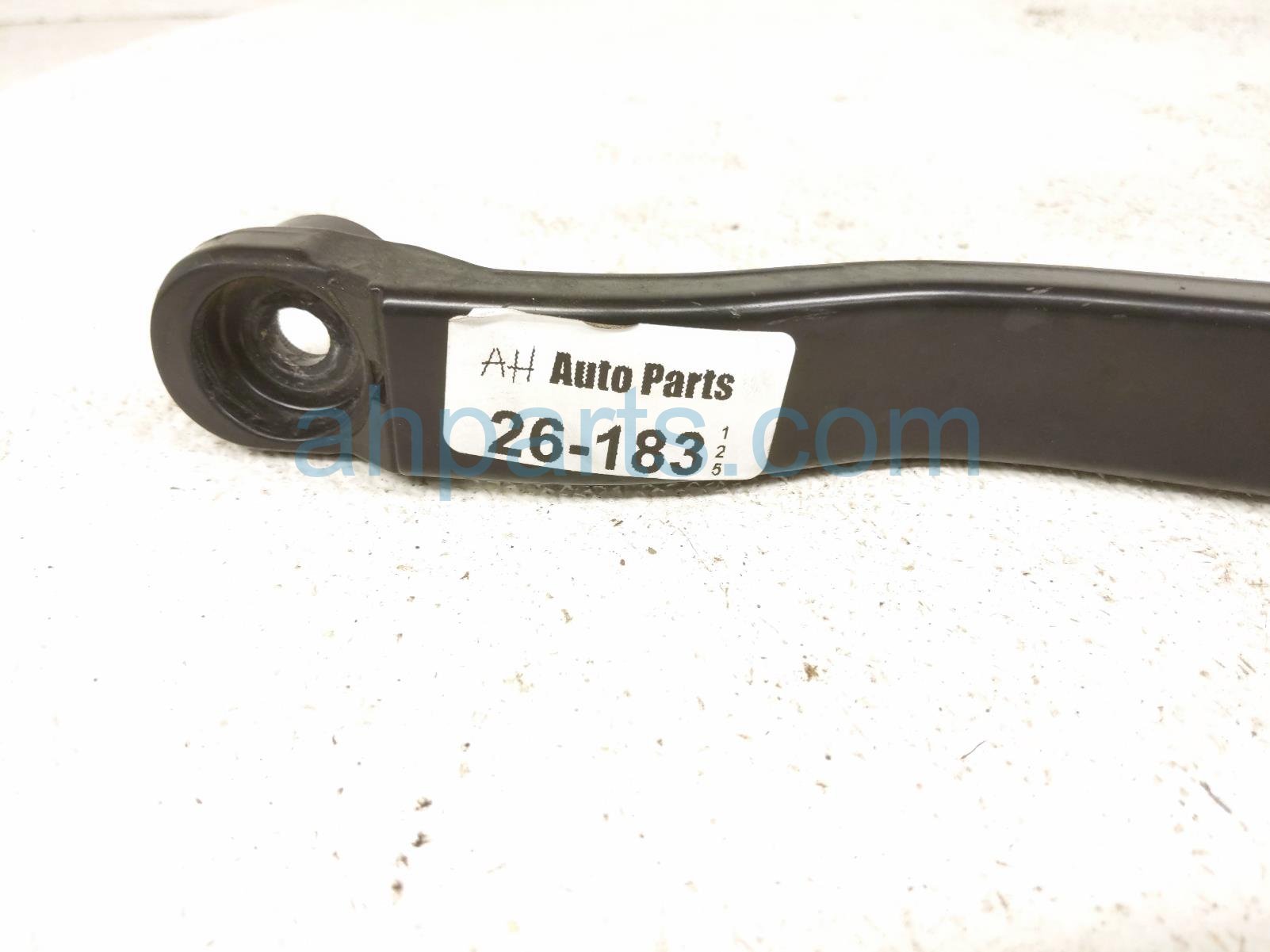 2020 Land Rover Range Rover Sport Driver Windshield Wiper Arm LR113391 Replacement 2020 Land Rover Range Rover Sport Driver Windshield Wiper Arm LR113391 Replacement thumbnail