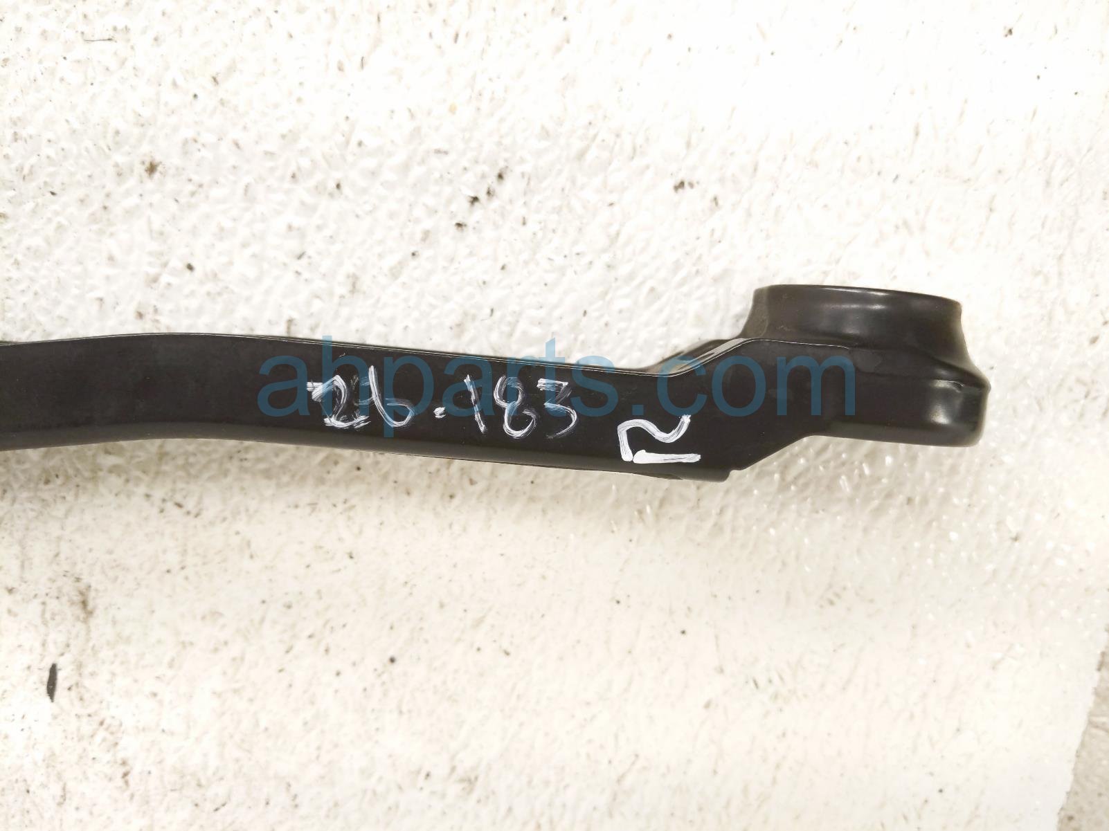 2020 Land Rover Range Rover Sport Passenger Windshield Wiper Arm LR083268 Replacement 2020 Land Rover Range Rover Sport Passenger Windshield Wiper Arm LR083268 Replacement thumbnail