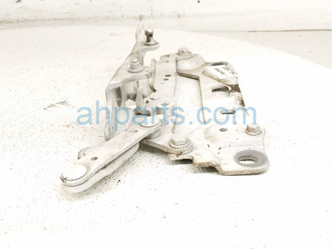 2011 BMW 750li Driver Hood Hinge White 41007204555 Replacement 2011 BMW 750li Driver Hood Hinge White 41007204555 Replacement thumbnail