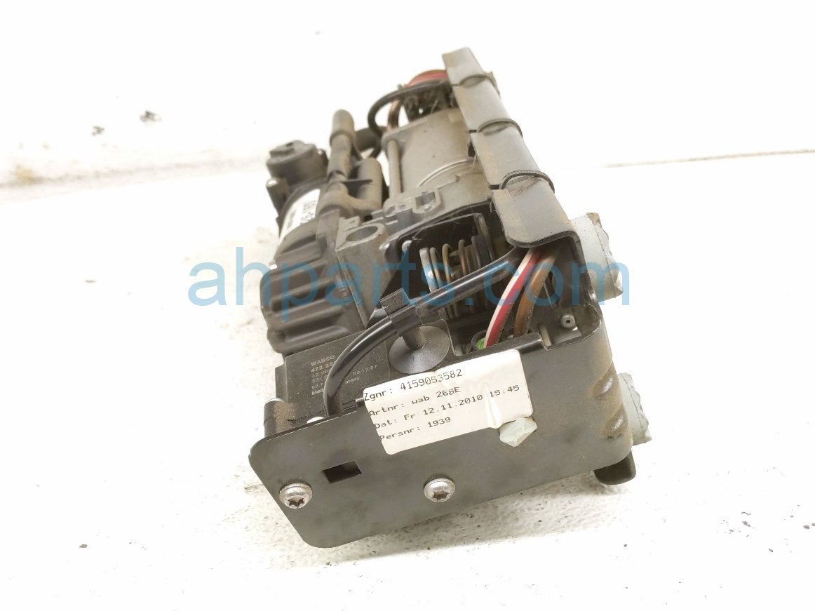 2011 BMW 750li Air Suspension Compressor 37206875176 Replacement 2011 BMW 750li Air Suspension Compressor 37206875176 Replacement thumbnail
