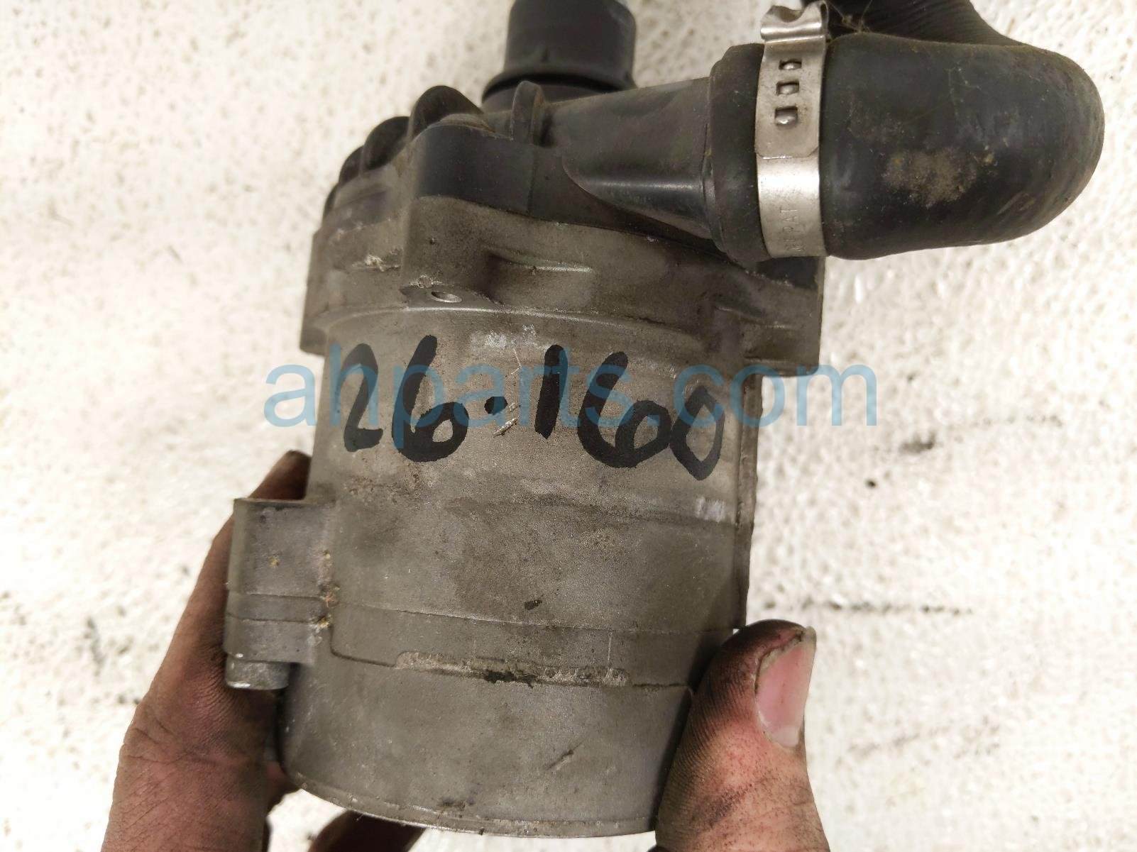 2011 BMW 750li Electric Water Pump 4.4l 11517548263 Replacement 2011 BMW 750li Electric Water Pump 4.4l 11517548263 Replacement thumbnail