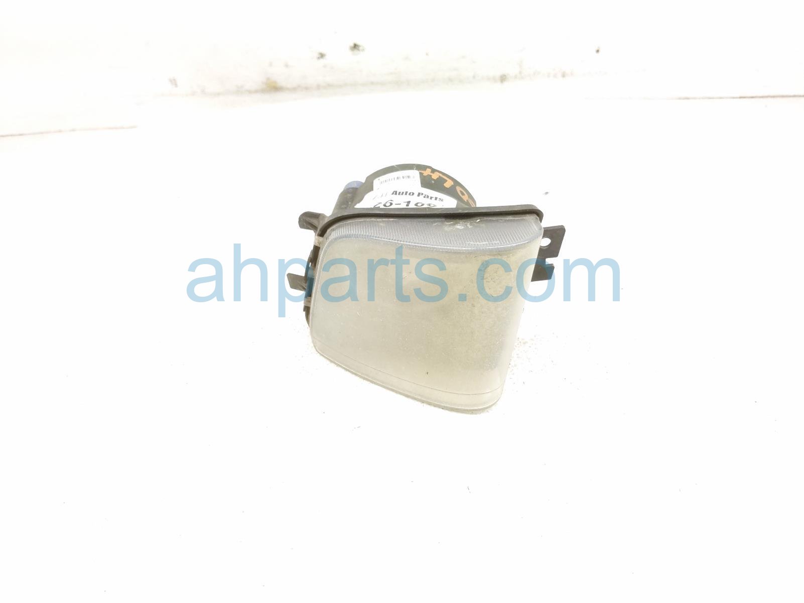 2011 BMW 750li Driver Fog Lamp / Light 63 17 7 182 195 Replacement 2011 BMW 750li Driver Fog Lamp / Light 63 17 7 182 195 Replacement thumbnail