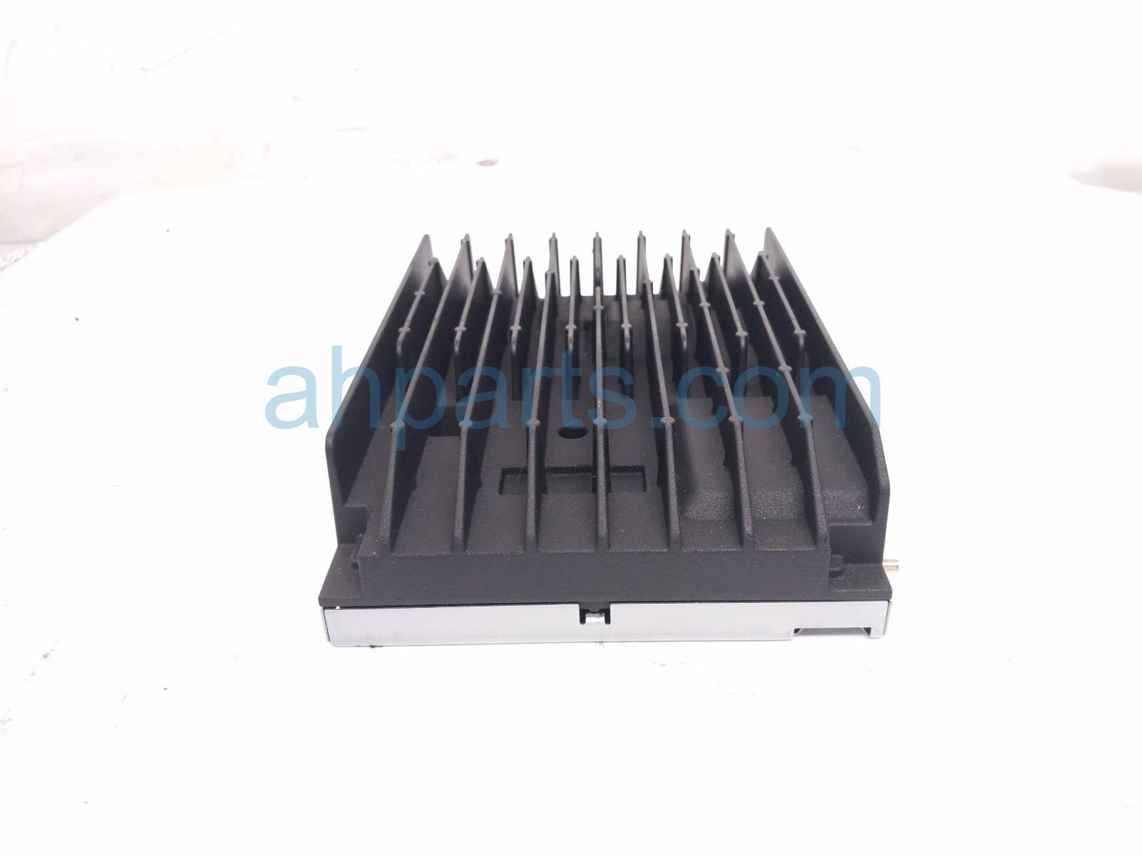 2020 Honda Odyssey Audio Amplifier Rear Right 39886 THR A51 Replacement 2020 Honda Odyssey Audio Amplifier Rear Right 39886 THR A51 Replacement thumbnail