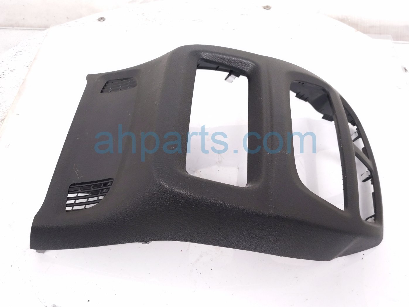 Honda REAR CONSOLE COVER TRIM-BLK