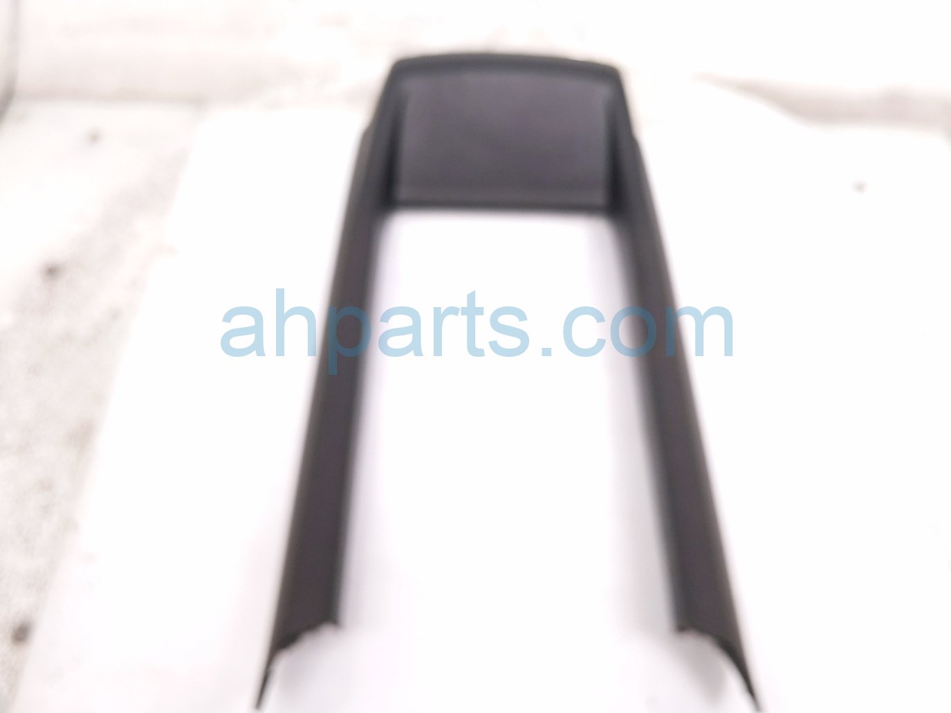 Honda CENTER CONSOLE UPPER TRIM BEZEL-BLK
