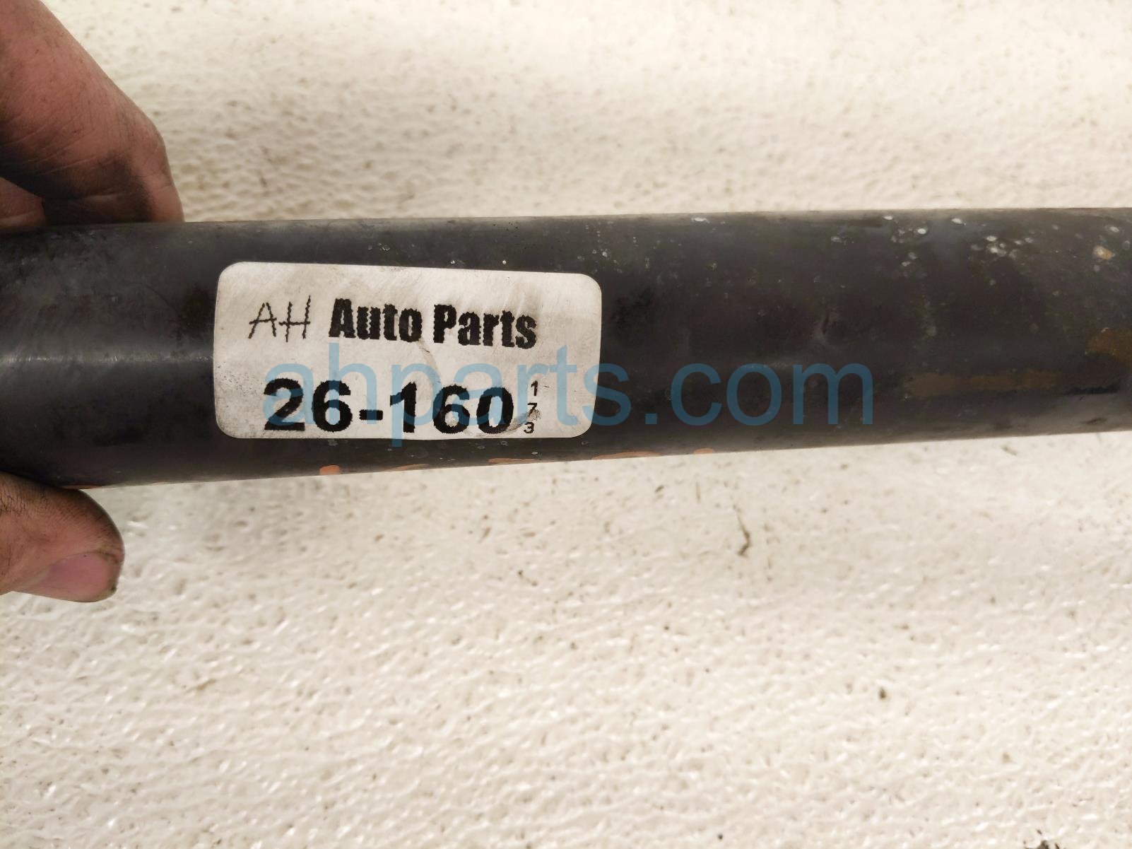 2011 BMW 750li Rear Driver Rear Axle Shaft 31 60 7 606 027 Replacement 2011 BMW 750li Rear Driver Rear Axle Shaft 31 60 7 606 027 Replacement thumbnail