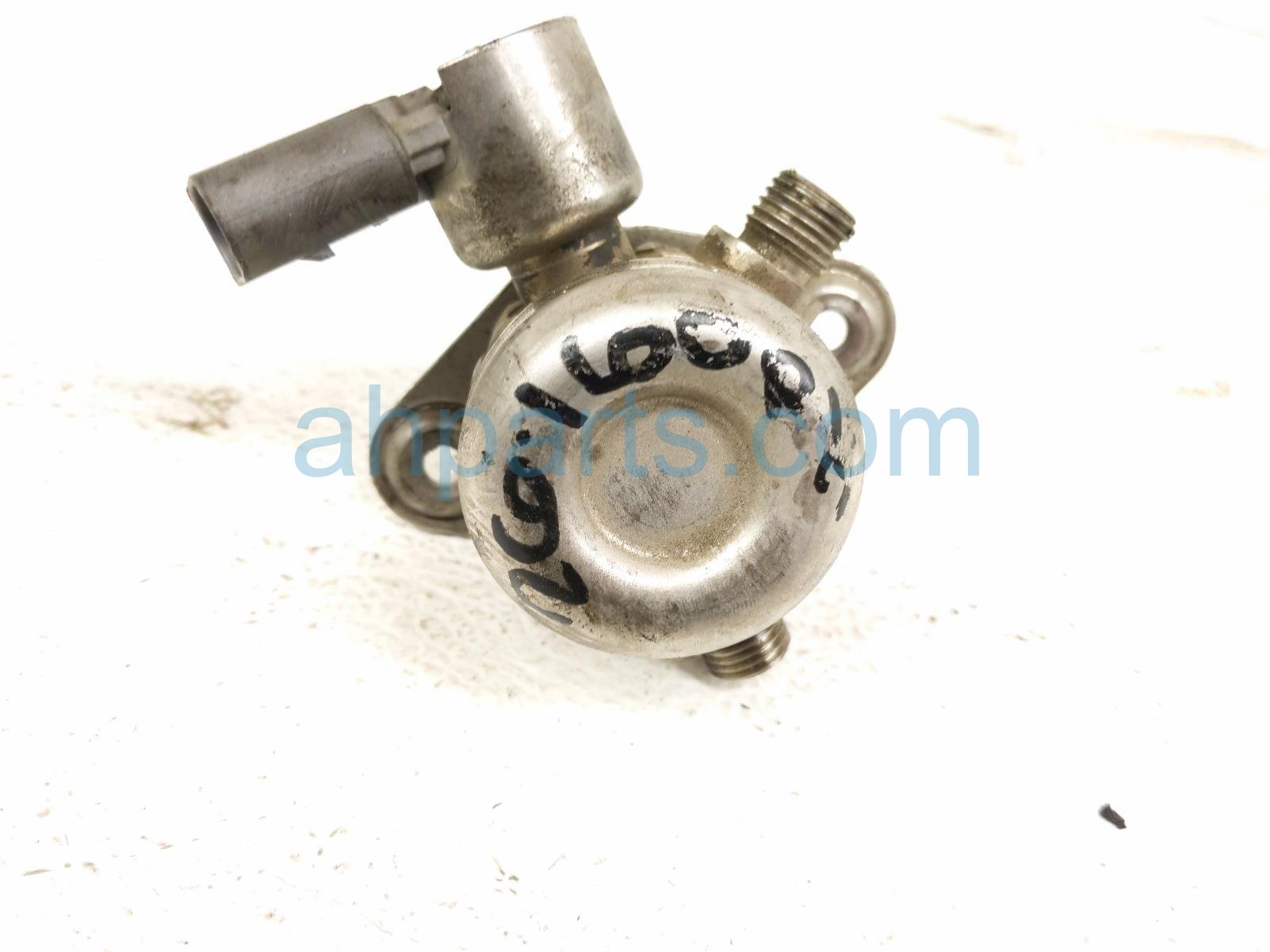 2011 BMW 750li High Pressure Fuel Pump Engine Mtd 13 51 7 595 339 Replacement 2011 BMW 750li High Pressure Fuel Pump Engine Mtd 13 51 7 595 339 Replacement thumbnail