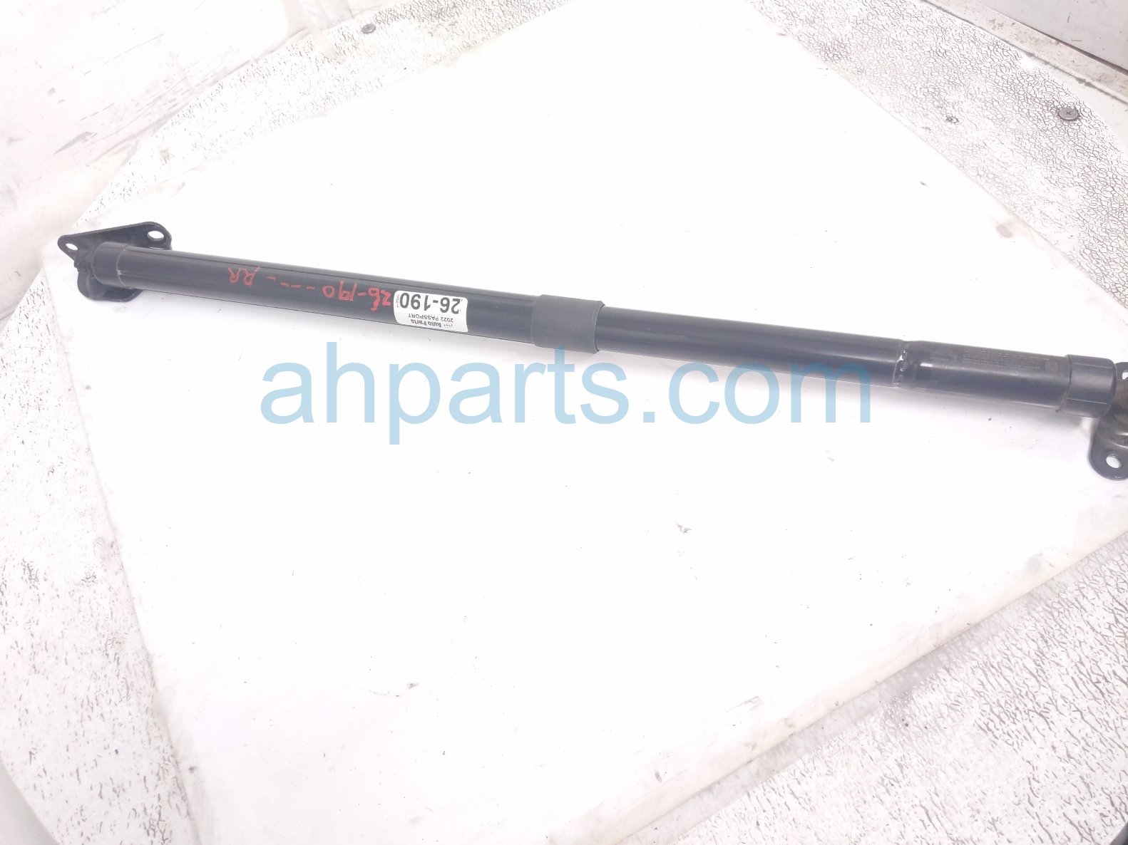 Honda RR/RH TAILGATE STRUT / LIFT CYLINDER