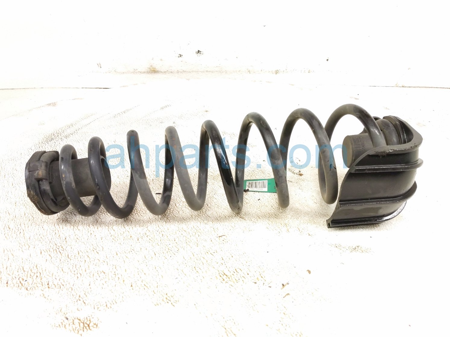 2022 Honda Odyssey Strut / / Shock Absorber Rear Driver Coil Spring 3.5l Fwd 52441 THR A11 Replacement 2022 Honda Odyssey Strut / / Shock Absorber Rear Driver Coil Spring 3.5l Fwd 52441 THR A11 Replacement thumbnail