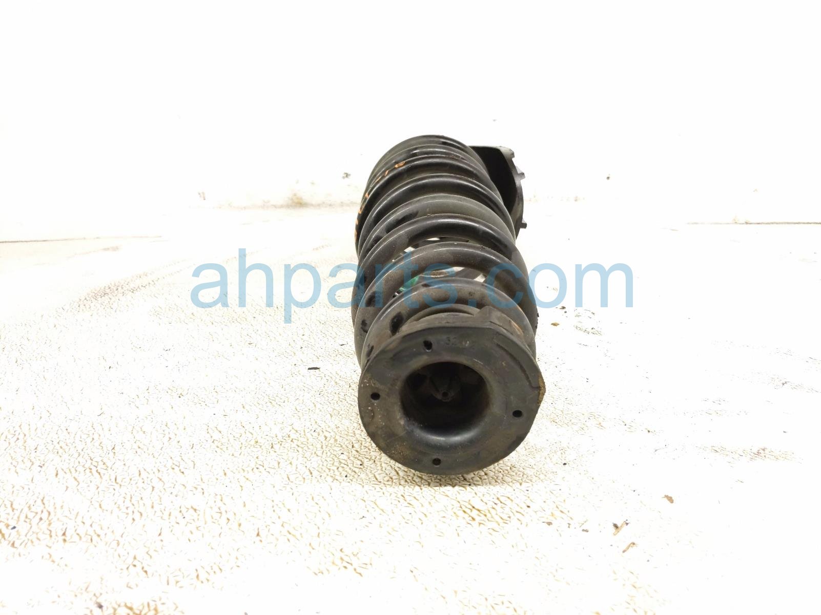 2022 Honda Odyssey Strut / / Shock Absorber Rear Driver Coil Spring 3.5l Fwd 52441 THR A11 Replacement 2022 Honda Odyssey Strut / / Shock Absorber Rear Driver Coil Spring 3.5l Fwd 52441 THR A11 Replacement thumbnail