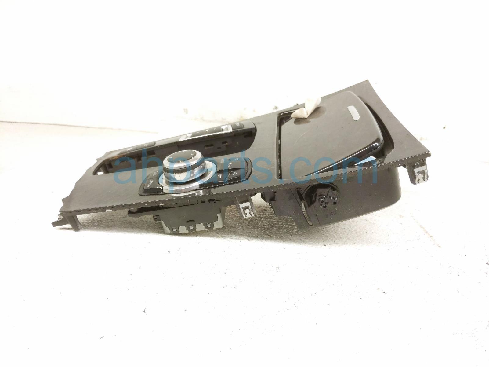 2011 BMW 750li Center Console Trim W/idrive blk 51 16 9 179 849 Replacement 2011 BMW 750li Center Console Trim W/idrive blk 51 16 9 179 849 Replacement thumbnail