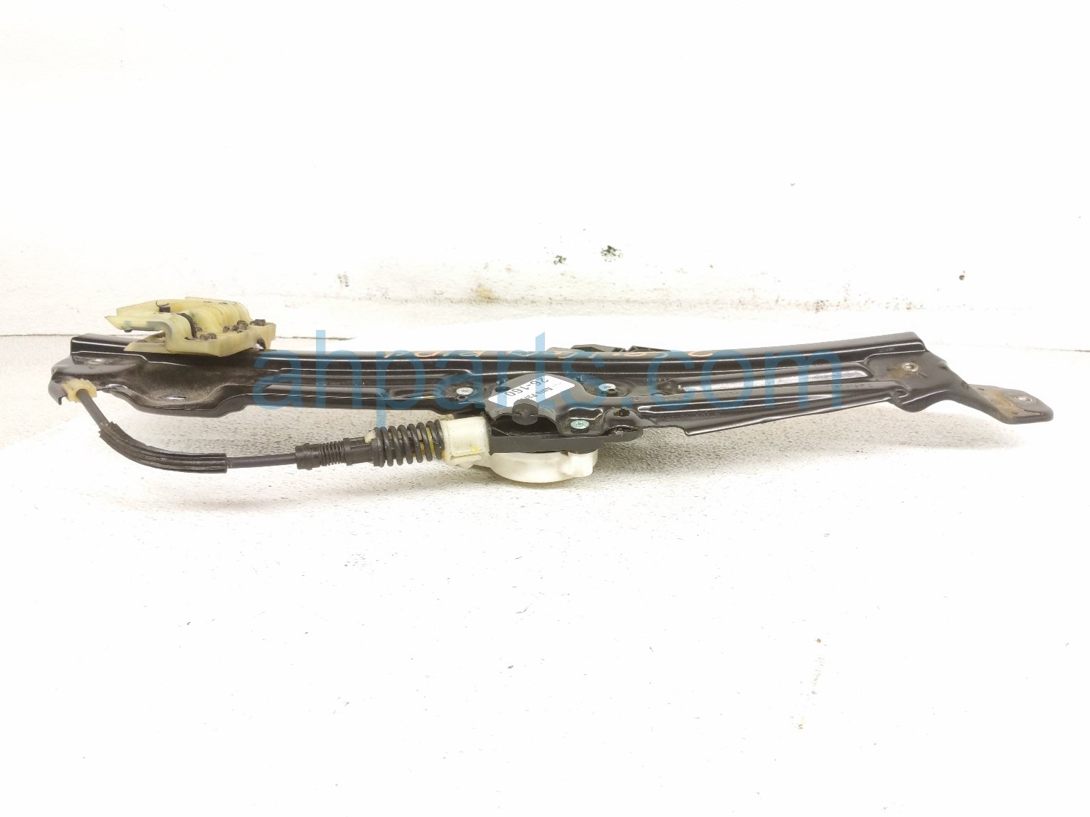 2011 BMW 750li Rear Passenger Window Regulator & Motor 51 35 7 182 616 Replacement 2011 BMW 750li Rear Passenger Window Regulator & Motor 51 35 7 182 616 Replacement thumbnail