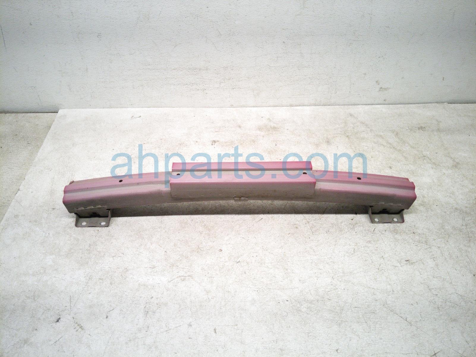Honda REAR BUMPER REINFORCEMENT BAR
