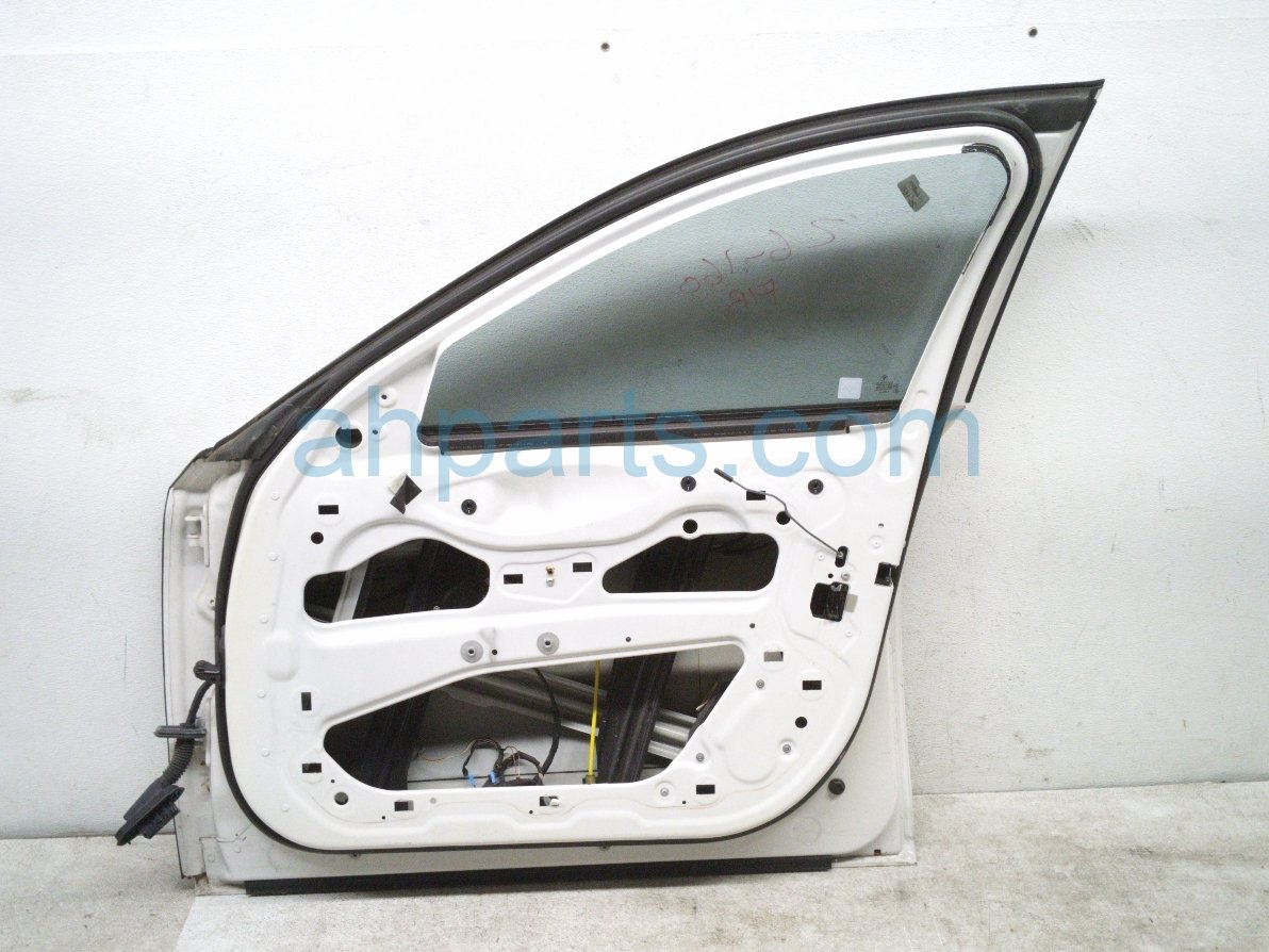 2011 BMW 750li Front Passenger Door White No Mirror/trim 41 52 5 A2A 388 Replacement 2011 BMW 750li Front Passenger Door White No Mirror/trim 41 52 5 A2A 388 Replacement thumbnail