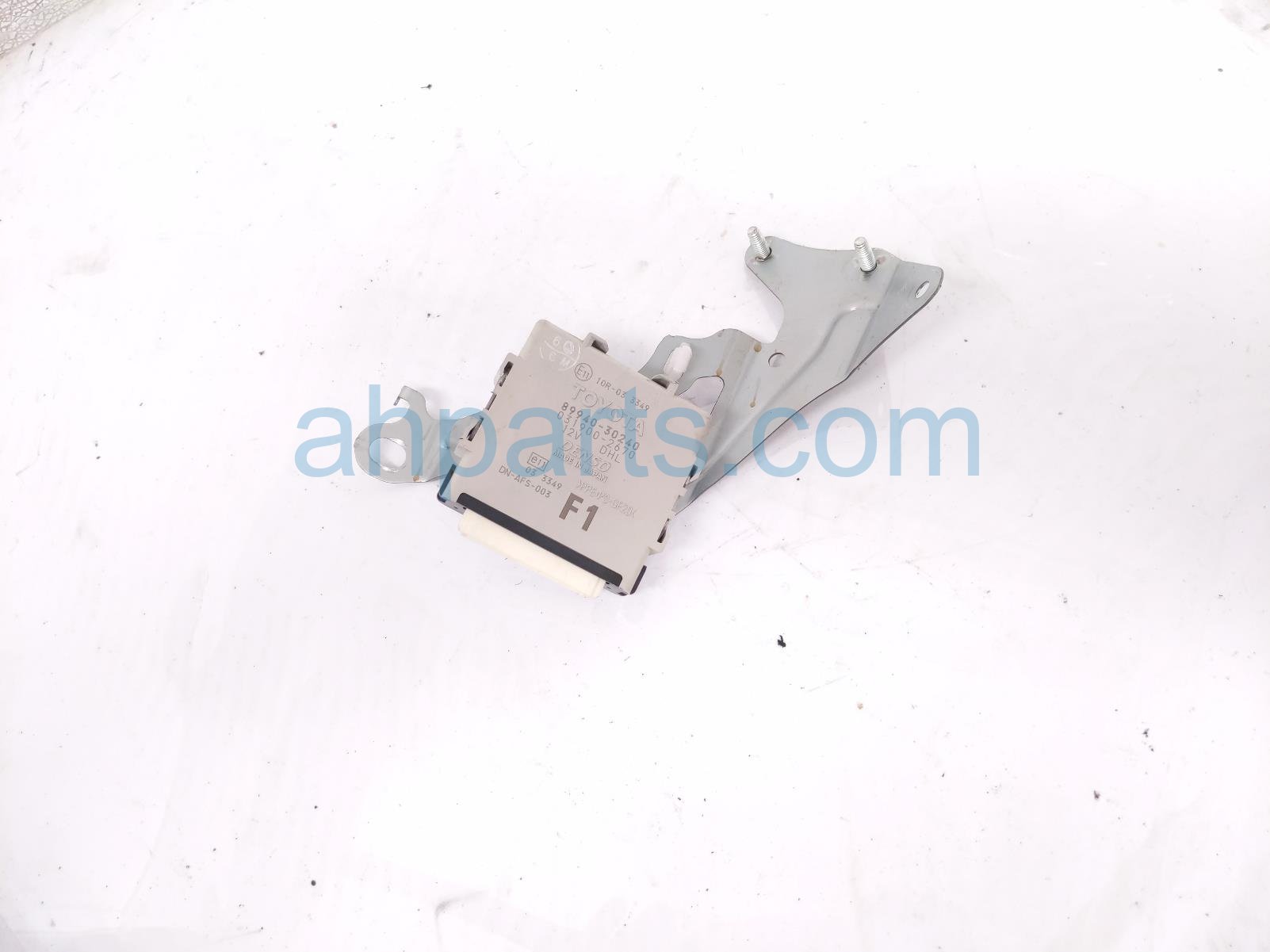 Lexus LH HEADLAMP SWIVEL CONTROL UNIT
