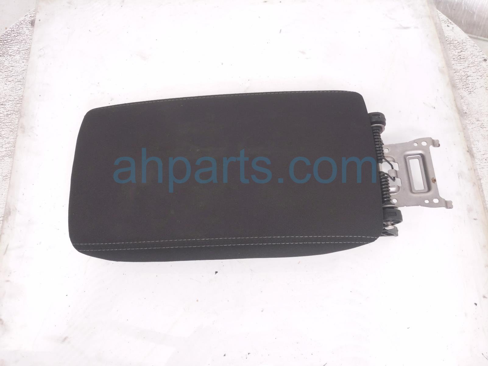 Honda CENTER CONSOLE LID/ARMREST - BLACK