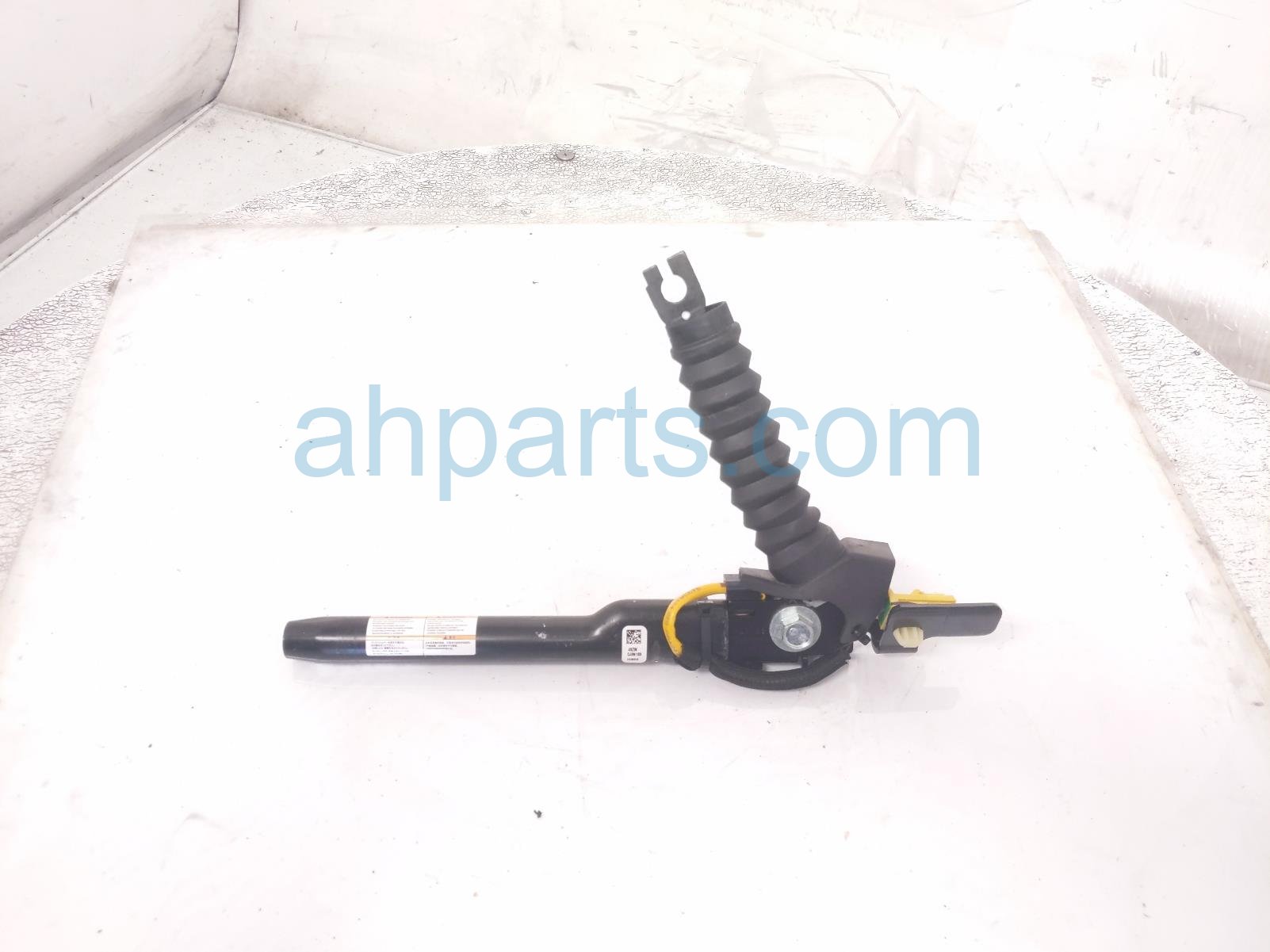 Honda FR/RH SEAT BELT PRETENSIONER-BLACK