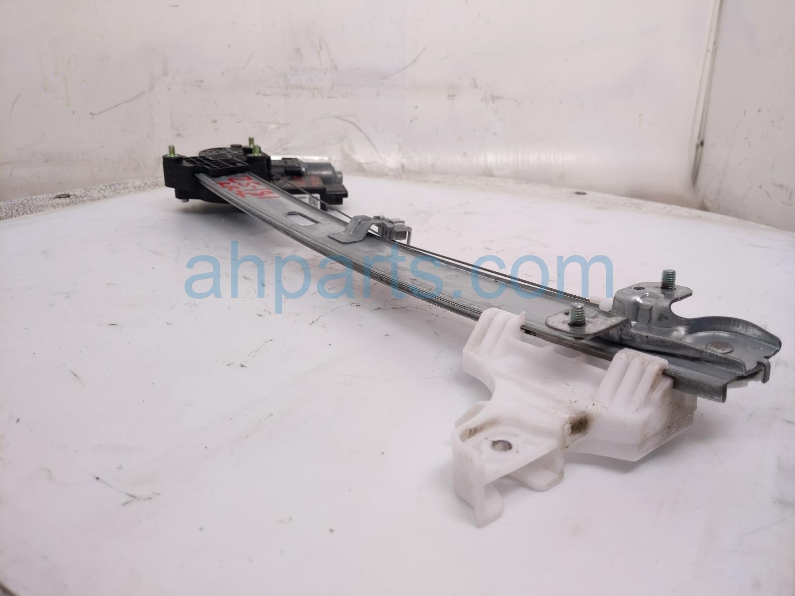 2025 Kia Carnival Rear Driver Window Regulator & Motor 83403 R0000 Replacement 2025 Kia Carnival Rear Driver Window Regulator & Motor 83403 R0000 Replacement thumbnail