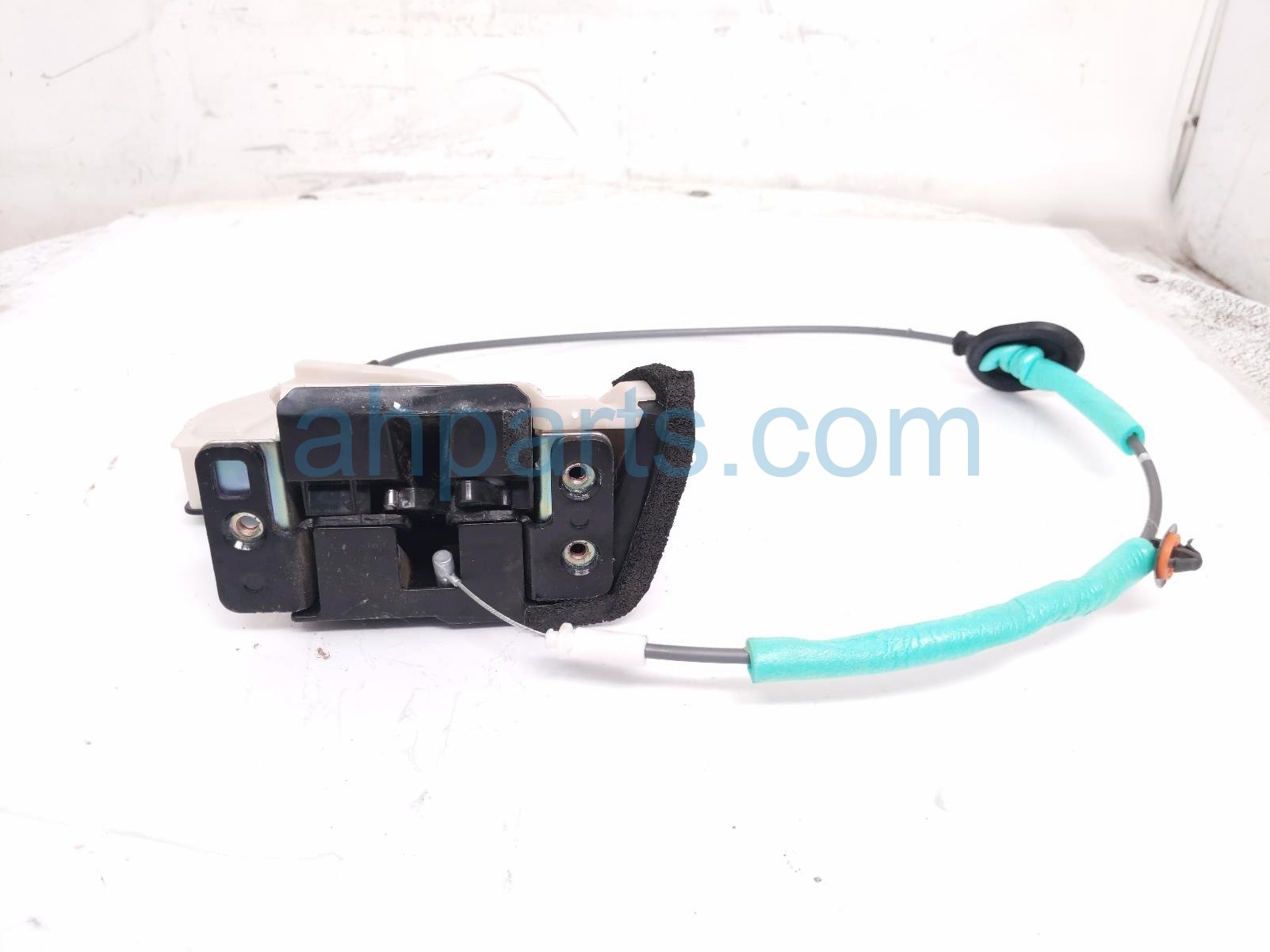 2025 Kia Carnival Front Driver Door Lock Actuator Latch 81400 R0000 Replacement 2025 Kia Carnival Front Driver Door Lock Actuator Latch 81400 R0000 Replacement thumbnail
