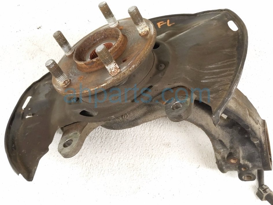 Honda FR/LH SPINDLE KNUCKLE HUB