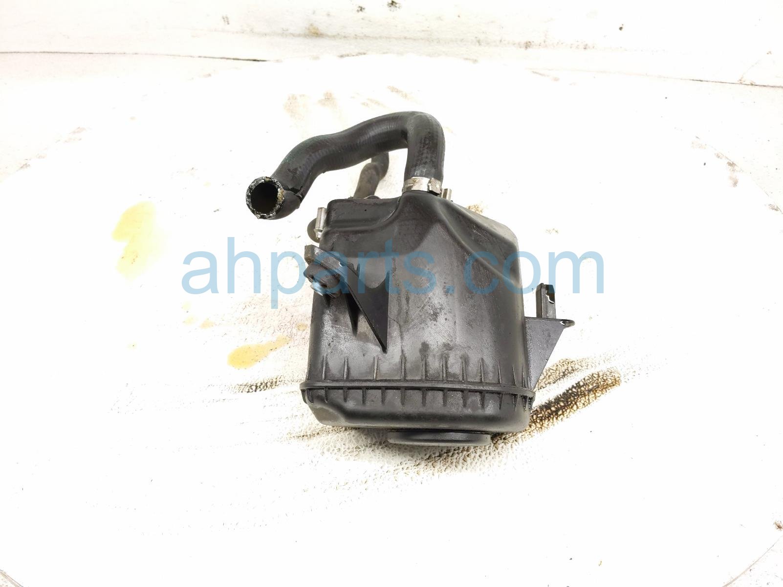 2011 BMW 750li Reserve Bottle / Tank Power Steering Fluid Reservoir 32416776240 Replacement 2011 BMW 750li Reserve Bottle / Tank Power Steering Fluid Reservoir 32416776240 Replacement thumbnail
