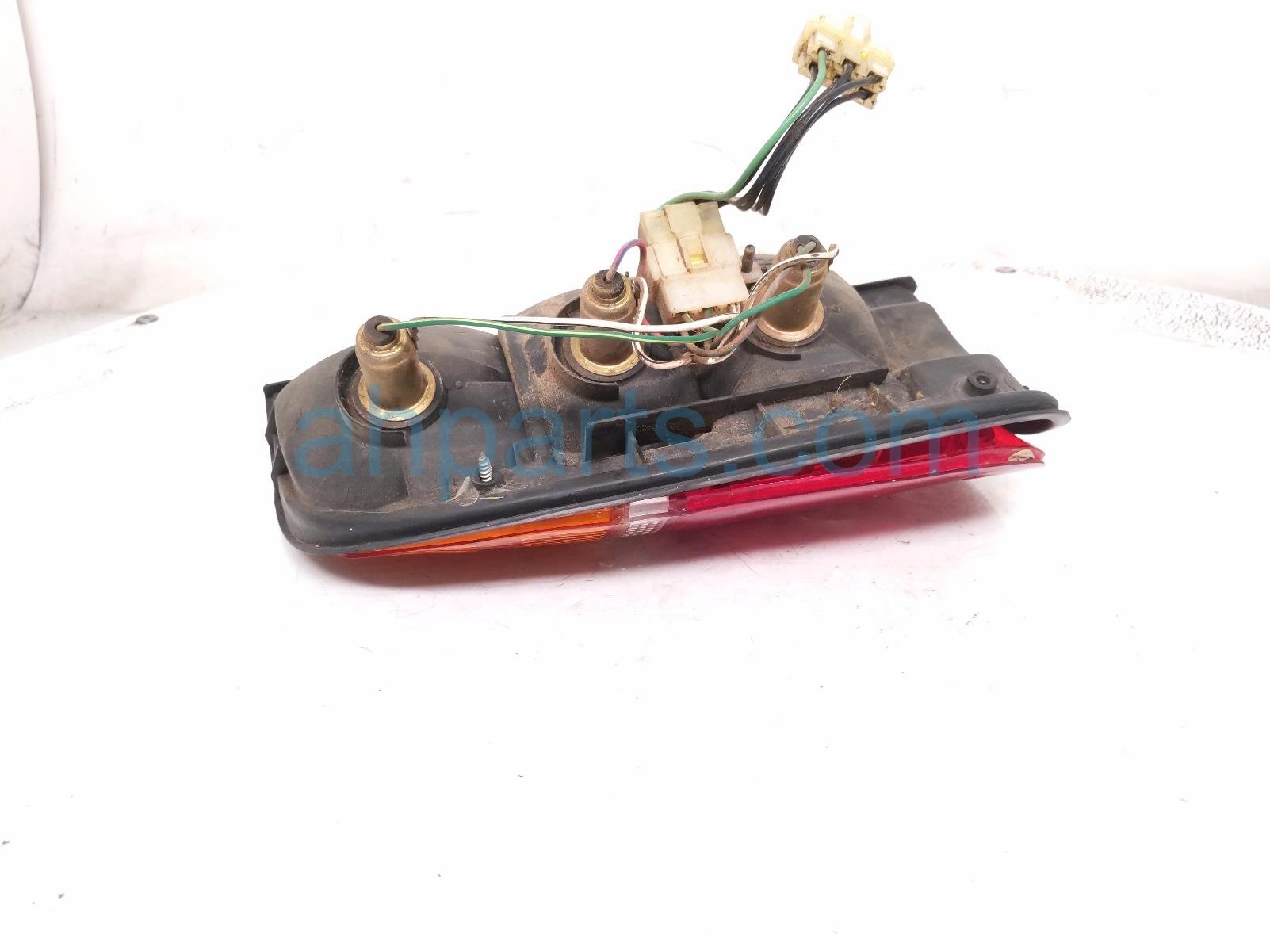 2000 Toyota Tacoma Light / Rear Passenger Tail Lamp (on Body) 81551 04020 Replacement 2000 Toyota Tacoma Light / Rear Passenger Tail Lamp (on Body) 81551 04020 Replacement thumbnail