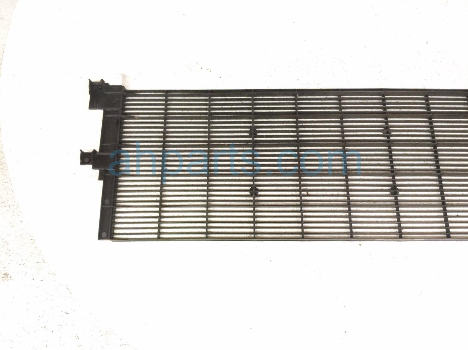 2019 BMW 330i Front Lower Bumper Grille Blue 17 11 8 482 592 Replacement 2019 BMW 330i Front Lower Bumper Grille Blue 17 11 8 482 592 Replacement thumbnail