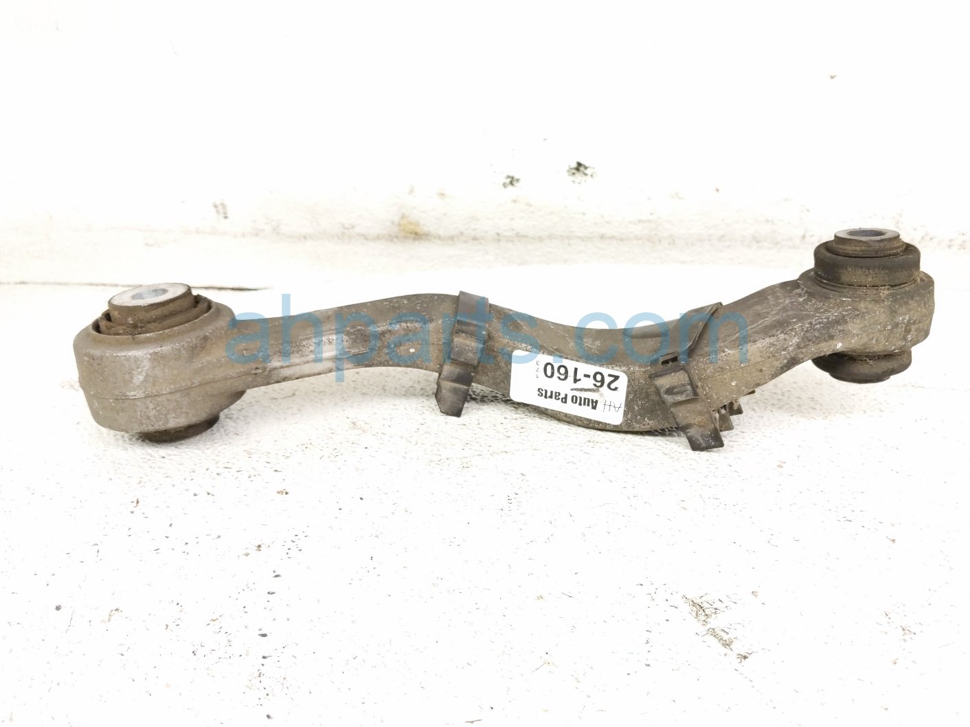 2011 BMW 750li Rear Driver Forward Upper Control Arm 33 32 6 782 131 Replacement 2011 BMW 750li Rear Driver Forward Upper Control Arm 33 32 6 782 131 Replacement thumbnail