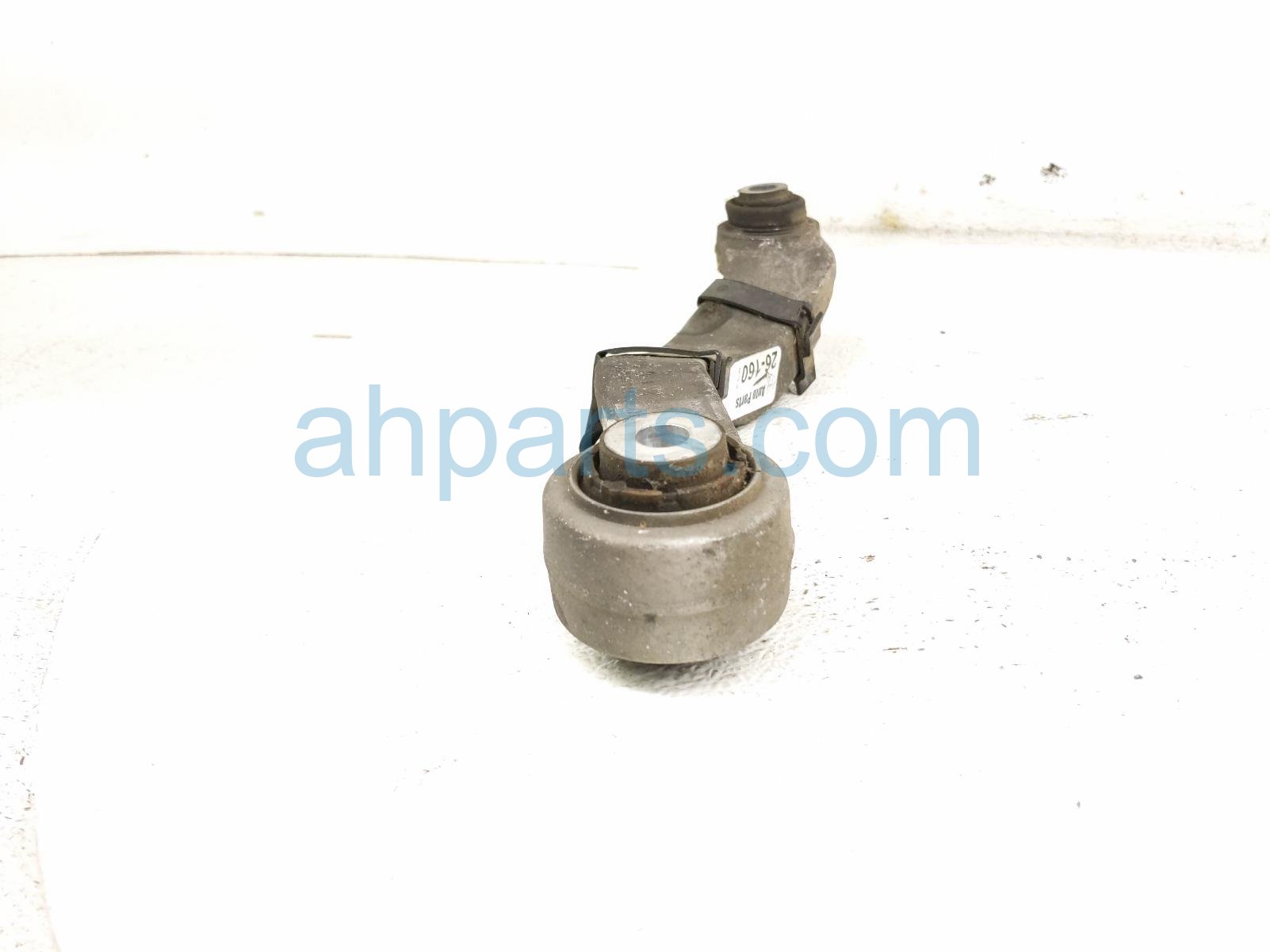2011 BMW 750li Rear Driver Forward Upper Control Arm 33 32 6 782 131 Replacement 2011 BMW 750li Rear Driver Forward Upper Control Arm 33 32 6 782 131 Replacement thumbnail