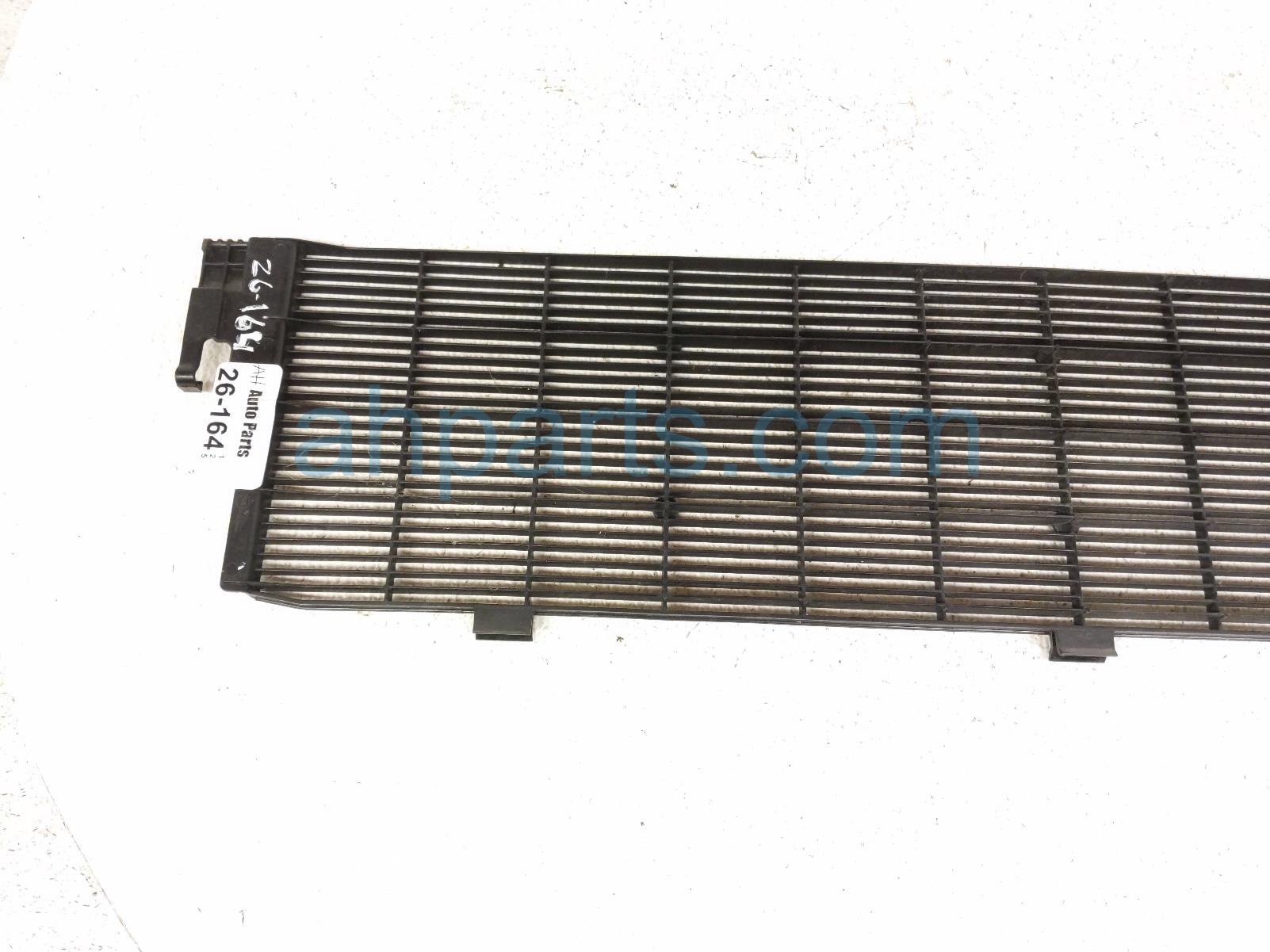 2019 BMW 330i Front Lower Bumper Grille Blue 17 11 8 482 592 Replacement 2019 BMW 330i Front Lower Bumper Grille Blue 17 11 8 482 592 Replacement thumbnail